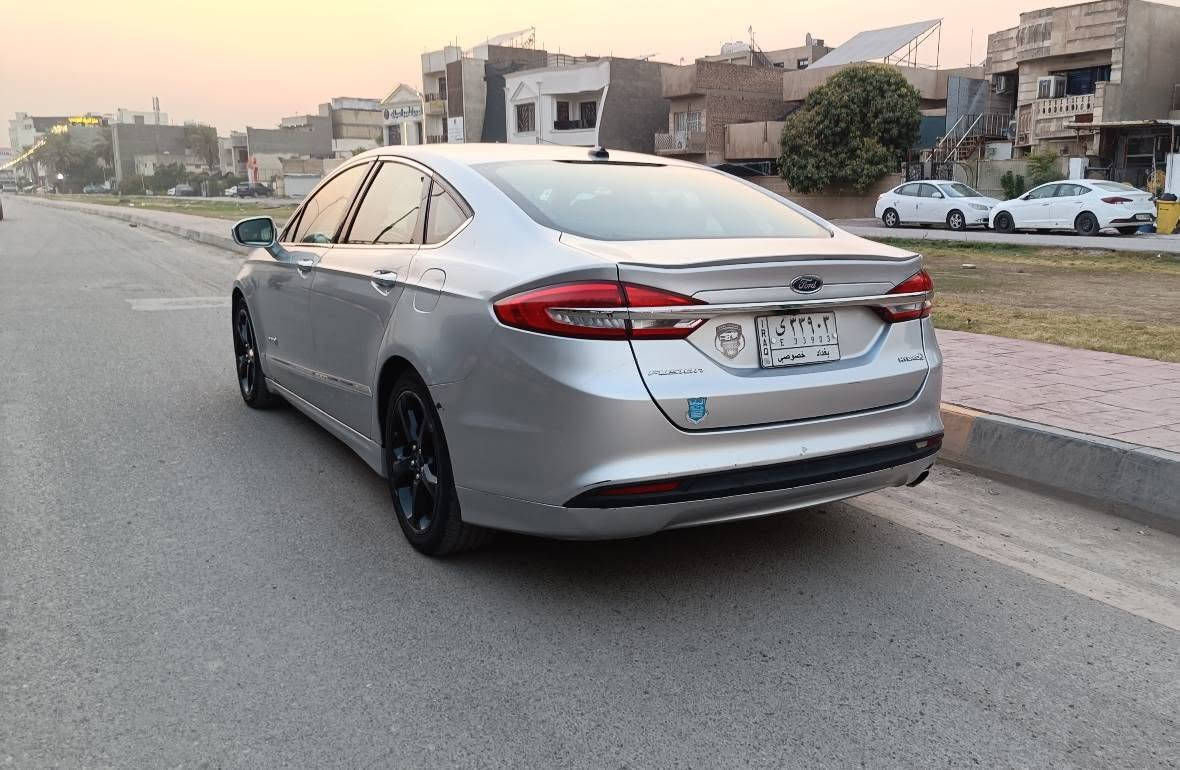 للبيع فقط بدون مراوس ولاقسط 
السعر 76 ورقه للاتصال *********** و
فورد فيوجن هايبرد موديل 2018 رقم بغداد 
محرك 2000 تنفس طبيعي محرك وكير نظاف
التبريد والتدفئه شغالات
بصمه .شاشه . كاميرا تحكم استيرن 
صدر وتخم تاير نظيف
وارد امريكي حادثها جهة اليسار تبديل 3 قطع نفس اللون بدون دواخل شواصي لغود مكفولات 
وصبغ قطعتين بنيد وجاملغ خلفي صورة السونار موجوده ويا الصور 
المكان بغداد الزعفرانية بغداد, العراق
