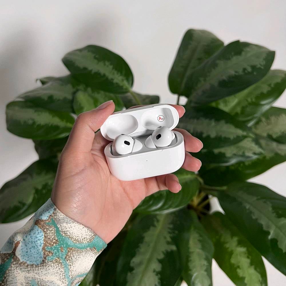 🚀🔥 لا تدوخ وتشتري كل قطعة وحدها.. جبنالك التوفير والأناقة بباكج واحد! ⌚🎧✨
​باكج ROOK-460 الأسطوري يحطم الأسعار! يجمع لك الفخامة والأداء في صندوق واحد: ساعة WATCH 10 بشاشة عملاقة + سماعة رأس لاسلكية تعزلك عن العالم + سماعات أذن بلوتوث TWS عملية جداً. 🎶📱
كل اللي تحتاجه بيومك صار بين إيديك.. وبسعر خيالي!
​🌟 ليش هذا الباكج هو الأفضل؟
​شاشة خرافية: ساعة WATCH 10 بحجم 49MM وشاشة AMOLED ملونة (2.09 إنش) تخطف الأنظار.
​صوت نقي وبدون تقطيع: سماعات TWS بإصدار بلوتوث 5.3 الأحدث لاتصال ثابت، سريع، وواضح.
​حرية الحركة: مدى اتصال بلوتوث يوصل لـ 25 متر، خليك متصل وين ما تكون! 📶
​شحن ينسيك الكهرباء: بطارية سماعات مع علبة شحن 300mAh تكفيك طول الطلعة. 🔋
​توافق تام: يشتغل على جميع الأجهزة (Android و iOS) بكل سلاسة.
​⚙️ المواصفات التقنية بالتفصيل:
​⌚ الساعة الذكية (WATCH 10):
​الشاشة: 2.09 إنش (مقاس 49MM - تصميم رياضي وفخم).
​التطبيق الداعم: FitPro (تطبيق سهل وسريع الربط).
​التوافق: Android 5.0 فما فوق / iOS 9.0 فما فوق.
​البلوتوث: 4.0
​اللغات: تدعم لغات متعددة لتجربة أسهل.
​🎧 سماعات الأذن TWS:
​إصدار البلوتوث: V5.3 + EDR (استقرار عالي وتوفير طاقة).
​التردد: 2.4GHz
​مسافة الاتصال: 15 إلى 25 متر.
​أداء البطارية للسماعة: مكالمات حتى 4 ساعات، وموسيقى من 2-3 ساعات (وضع استعداد حتى 6 ساعات).
​علبة الشحن: 300mAh (تنشحن بالكامل خلال ساعة وحدة بس بجهد 5V).
​📦 شنو راح تستلم داخل العلبة؟
1️⃣ ساعة WATCH 10 الذكية
2️⃣ سماعة رأس لاسلكية (Over-Ear)
3️⃣ سماعات أذن TWS لاسلكية (داخل علبة الشحن)
4️⃣ كتيب دليل الاستخدام
​🔥 الكمية محدودة جداً.. لا تفوت فرصة التوفير! 🔥
​💰 السعر: 27 ألف دينار فقط! (تخيل.. 3 أجهزة ذكية بهذا السعر!)
🚚 التوصيل: مجااااني لجميع محافظات عراقنا الحبيب 🇮🇶🚀
​🛒 للحجز والاستفسار السريع، تواصل ويانا هسه:
📩 عبر الرسائل الخاصة (DM)
🌐 حساباتنا (إنستغرام، فيسبوك، تيك توك): @shopsonyiq
📱 واتساب مباشر: ***********