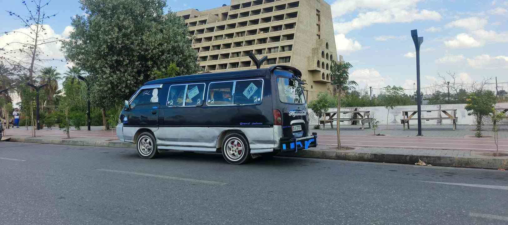 موديل 2000 هيئه ومرور صفر محرك بدايه نفخ ***********
