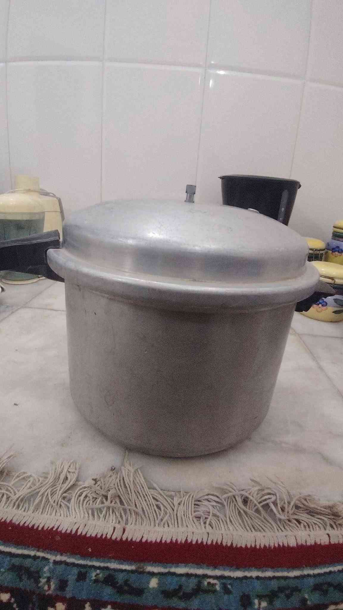 أغراض بأسعار مناسبه
قلايه كهربائيه
علب كزاز جكليت
مكينه خياطه صغيره
جهاز وافل
مقدمه حلويات كزاز 
مقدمه فواكه  كزاز
جدر ضغط
جهاز قهوة
كاسات كزيز شوربات
جهاز كوي صغير
خلاط شرابت 
للأستفسار عن الأسعار
*********** ويوجد واتساب 
جميع الصور الي يريدهم كلهم ب100الف
