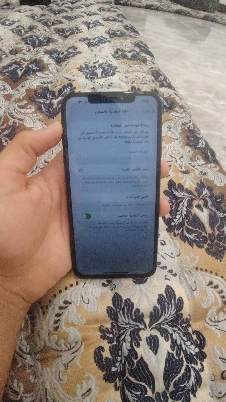 السلام عليكم جهاز ايفون اكس ماكس ذاكره 256 جهازمبدل شاشه اصليه البطاريه يعوزهة تبديل فيس أيدي شغال المكان الحويجه السعر 140 وبي مجال
