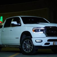 Dodge RAM  2023  V8____5700  ‎✅المواصفات :   رادار امامي وخلفي وحساسات...