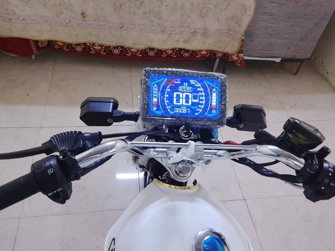 سلام عليكم شباب دراجه سونيك صفر اعييد وكرر صفر زيروو موديل 25 تجي 4نمر لون ابيض🤍دراجه مايحتاج تنوصف صفر بعدد سويجات بلادي 🗝️ منفيس وعقد مال شركه موجود بيها طالعه بشهر ال8/24ماشيه فقط 800فقط دراجه صفر وضع شركه بعدها شري خابرني عل رقم وبيك خير وتدلل هاذا رقمي ممتواجد عل نت ***********
