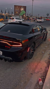 تشارجر SXT • ٣٫٦ لتر V6 • ١٣٢ الف كم