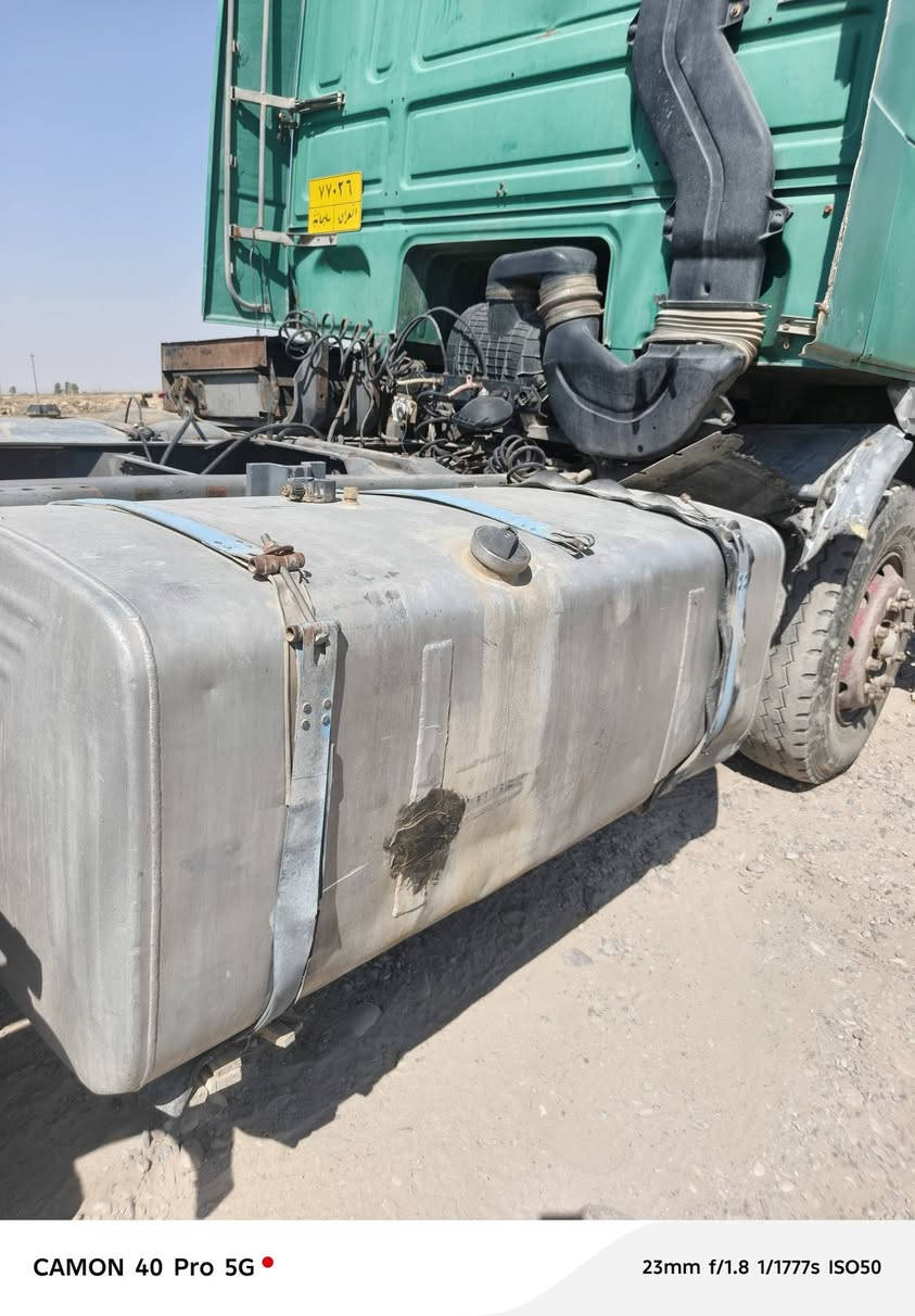 للبيع تانكي بومه ٧٠٠ التر نضيف مجرد بيه طخه كلش بصيطه مع القواعد
العنوان طوز خورماتو  السعر ٥٥٠ الف ***********  عيد انشر بسبب الوعود الكاذبه

نص مكتوب في الصور:
- CAMON 40 Pro 5G 23mm f/1.8 1/2709s ISO51