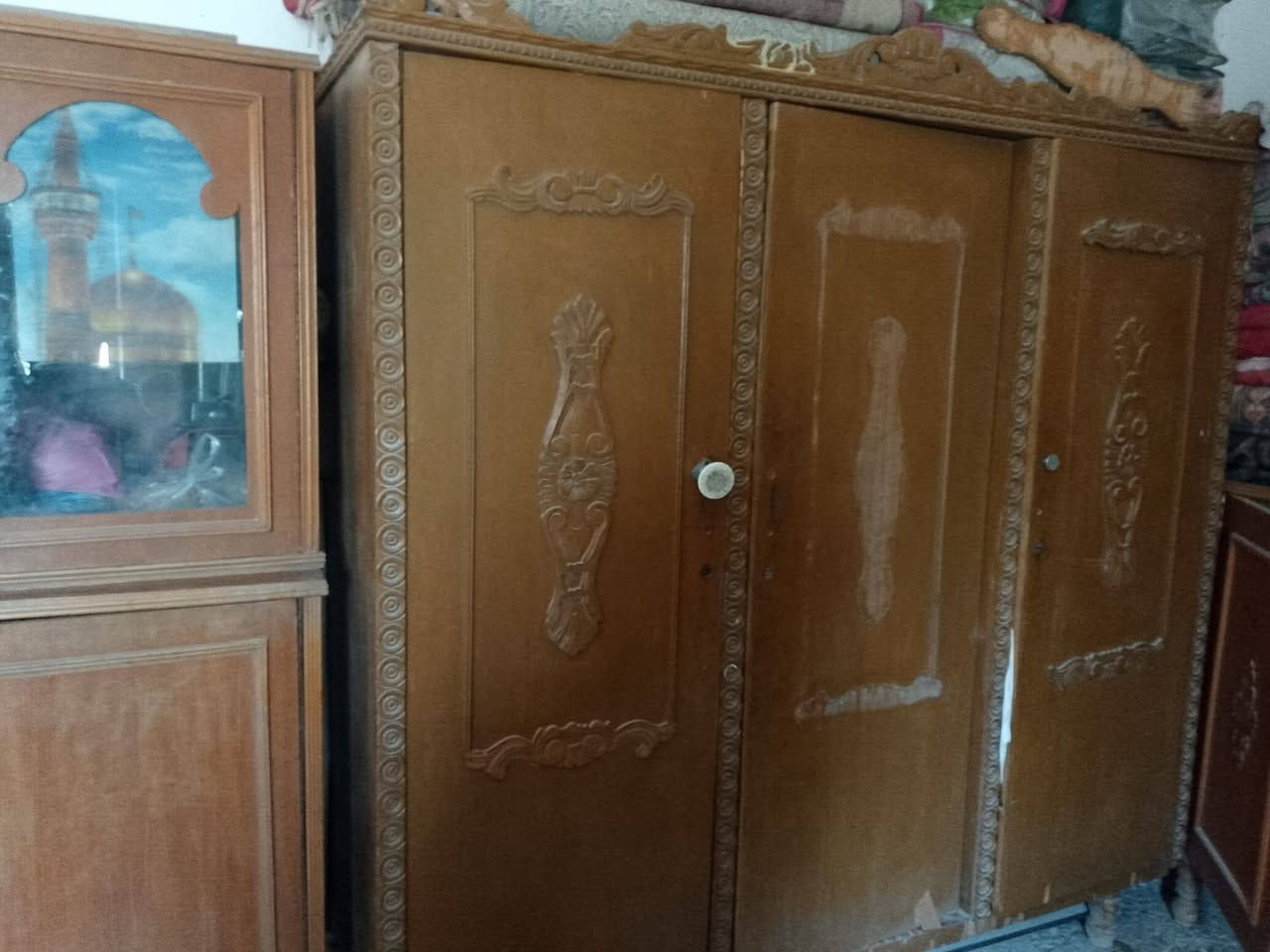ابيع شلع فقط 250الف.....***********.. اتس اب... ماسنجر...
