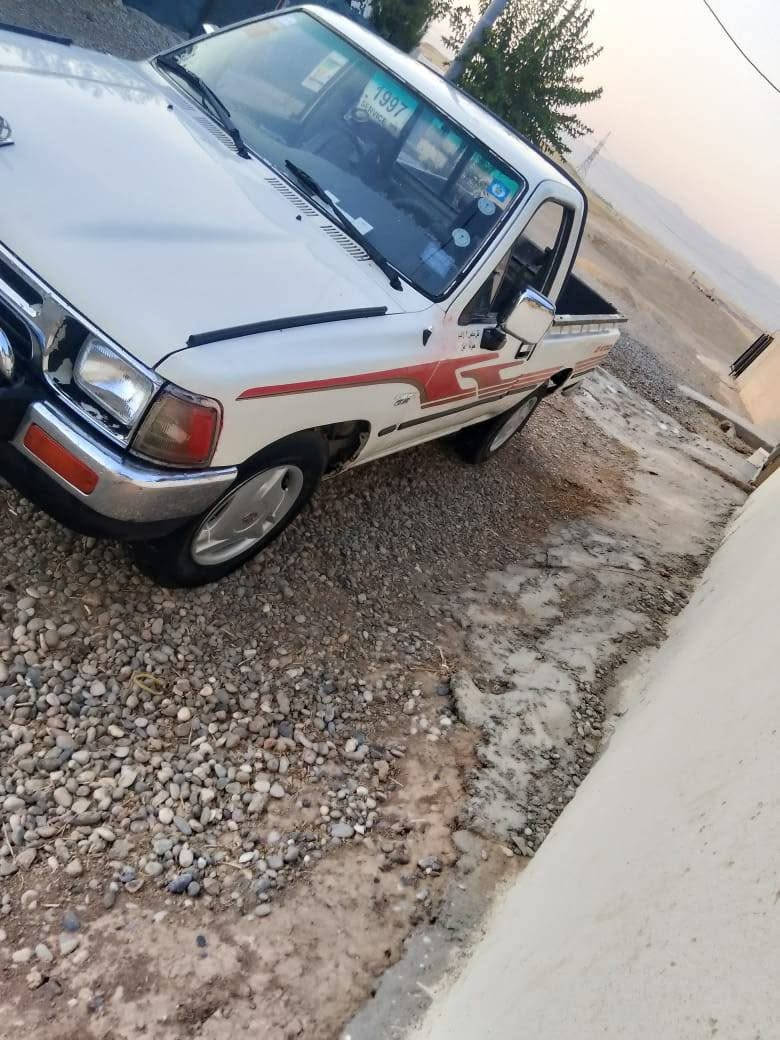 سلام عليكم بيكم 94 رقم نينوى دولي سنويه 31
صبق جماليه بدون اي ضرر محرك ستندر مال كصه عميا السعر 60 ورقه المكان السليمانيه ناحيه تكيه 
***********
