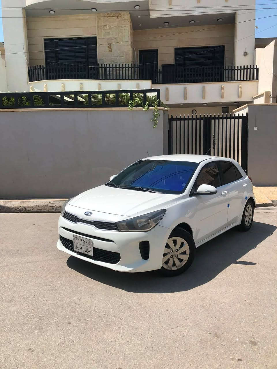 للبيع كيا ريو ٢٠١٨ كوري
محرك ١.٤ نظيفه مال بيت ماتصرف عليها 
بيها قطعتين صبغ بجم كبس السعر ٨٥ وبيها مجال بسيط
عنوان الموصل ***********
