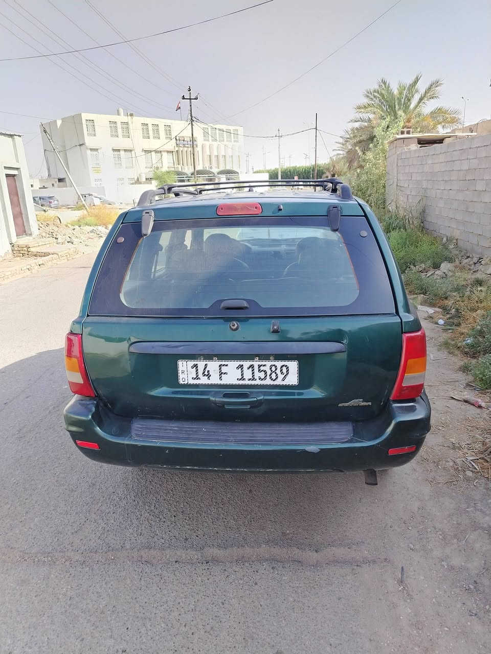 السلام عليكم ورحمة الله جيب شيروكي موديل 2000مكينه 6بلاد بيها نواقص بسيطه كير ومكينه مكفولات بيع او مراوس وسعرها مناسب جدا 38وبيها مجال مكاني الدوانيه عفك ***********
