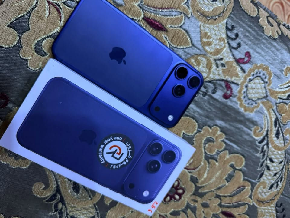 17 بروماكس ٢٥٦ بطاريه 98🔋🔋
نضافه ١٠٠٪؜
سيمكارت شريحه فعليه شرق اوسط
مكاني بغداد جديده
*********** شراي يتصل 
السعر خاص  جهاز شخط مابي نضيف جداً
