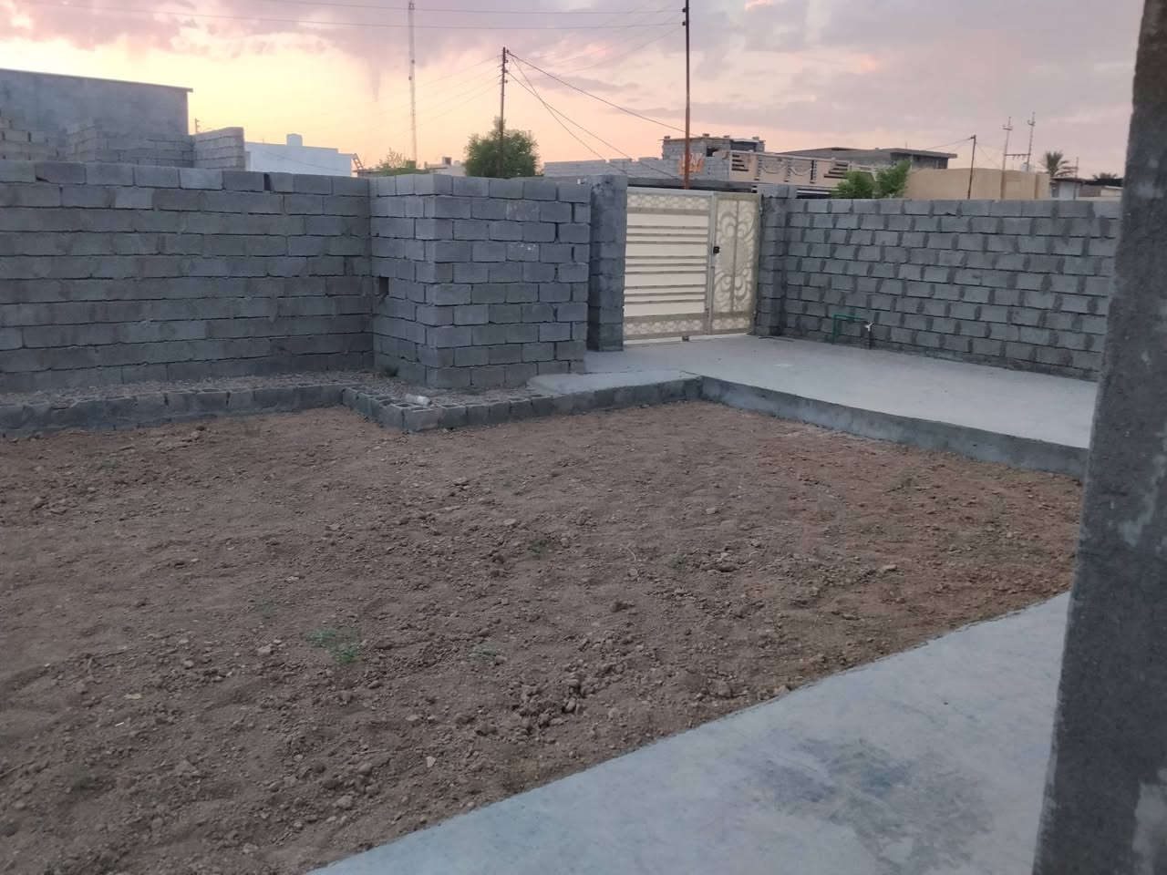 مقابل منشأة نصر • ٤٠٠م • ٢ غرف