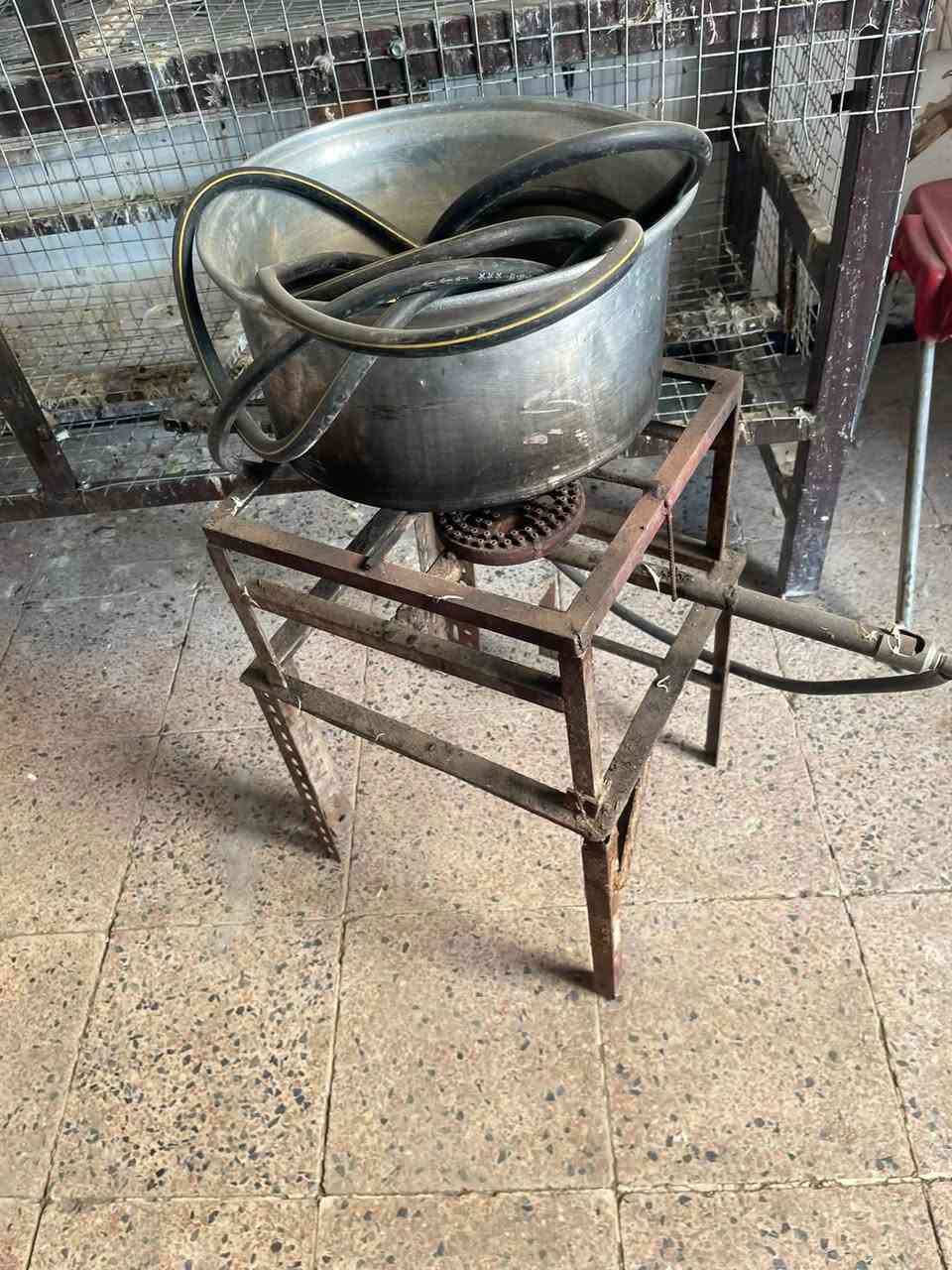 غراض محل دجاج كامله للبيع ***********
كلمن و سعره 
بغداد الجديده
