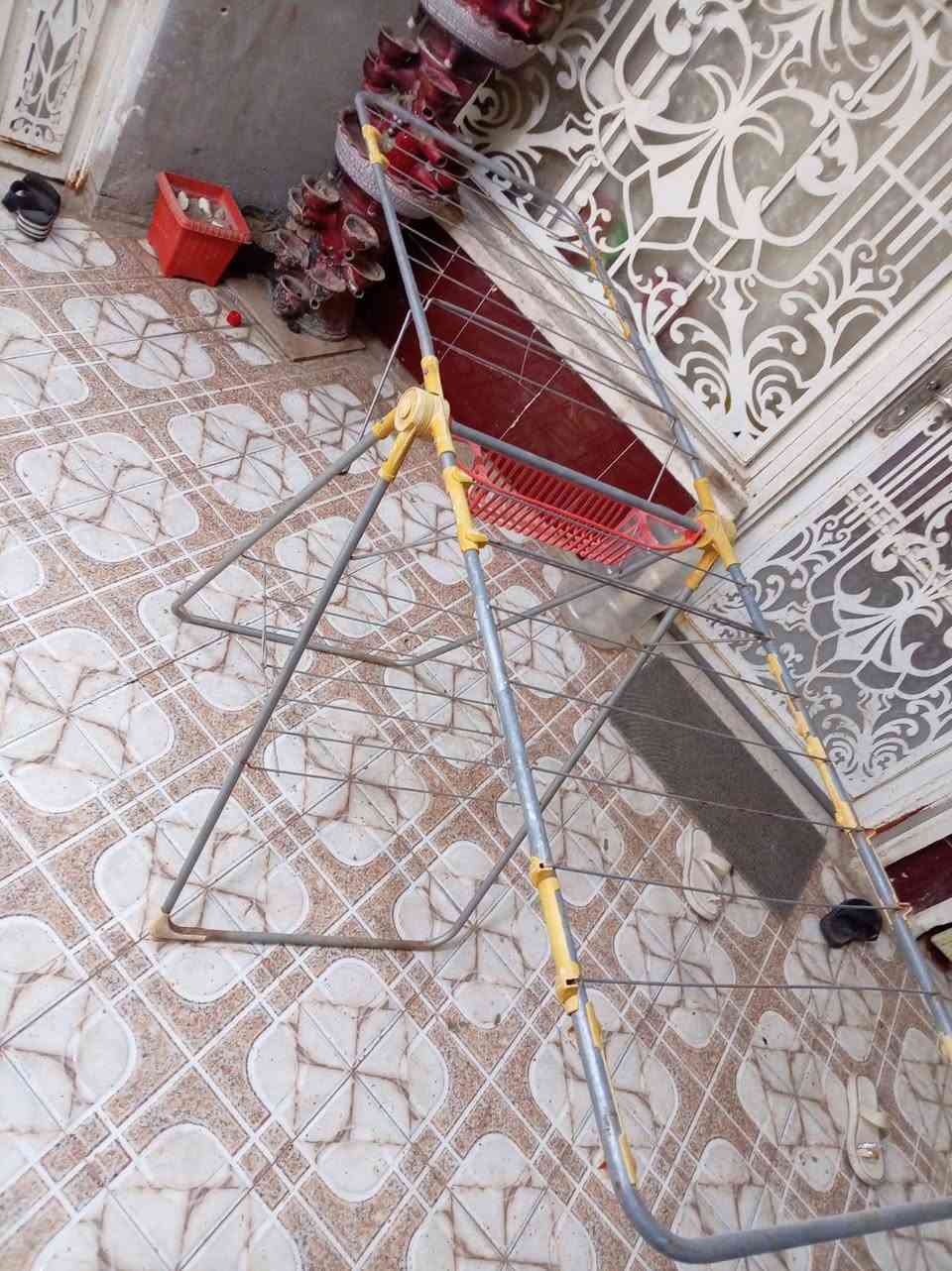 غراض للبيع 
مكلفه بل نشر 
عنوان كوت داموك طشاش 
رقم ***********

نص مكتوب في الصور:
- *********** طبلات عدد 3 صاج الكبيره مرمر السعر 50 قفل
- طبلات عدد 3 صاج زان مصري السعر 50 قفل ***********