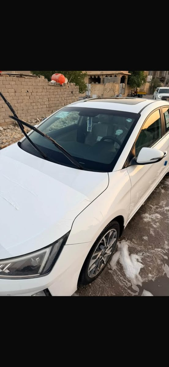 السلام عليكم النترا 2020 مكينه 2000 سياره نظيفه بيه شبر بالبنيد ب 155 وبيه مجال بالعافيه عل ياخذه تواصل اتصال وواتساب ***********

