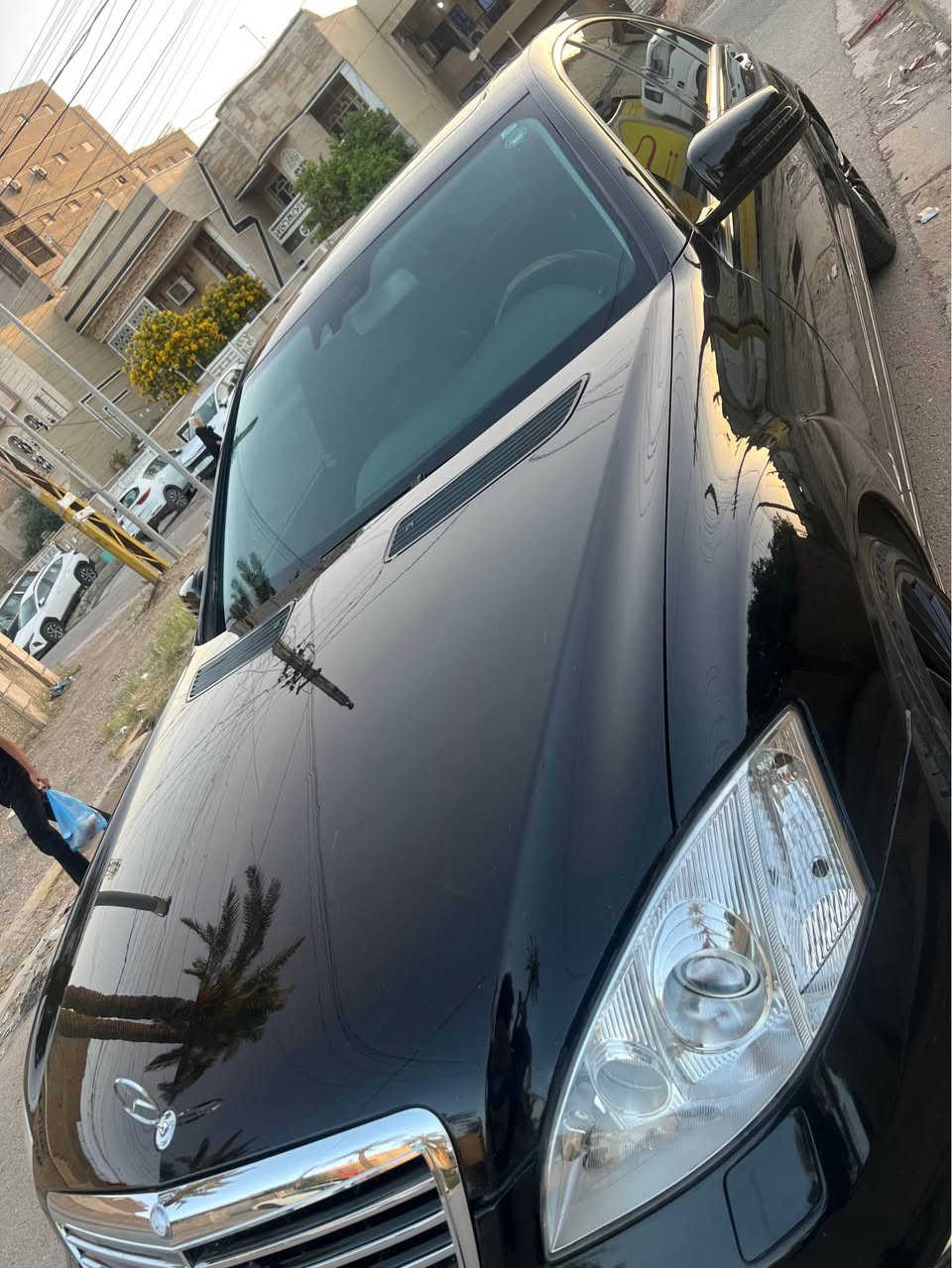 فتحه بصمه سياره كلها شفط 6 سلندر 350 
باب قصير جاهزه من كلشي قطعه وحده كلير 
كلها السياره جاهزه مضلله سنويه ***********
مكانها المنصور بغداد, العراق

