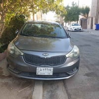 السيراتوا ٢٠١٦ خليجي بغداد ماشيه ٦٩  لون فيلي  فتحه بالسقف اشاير بالمر...