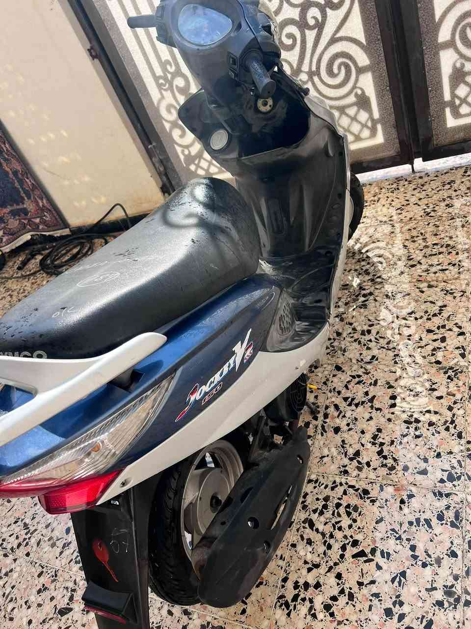 كيمكو • نضيفه • حاويه