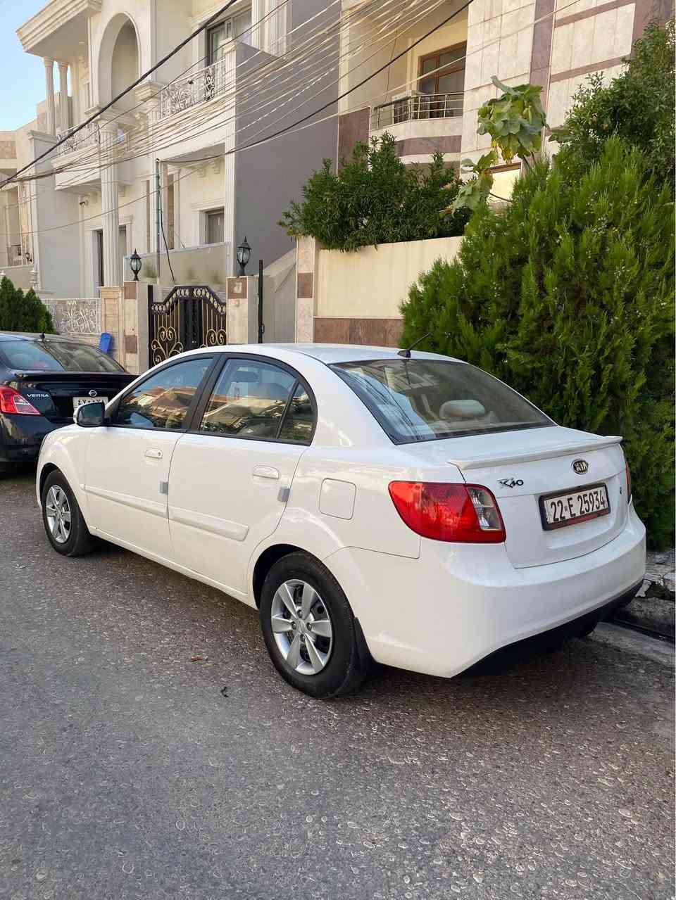 كيا ريو ٢٠١٢ خليجي كير محرك تبريد بشرط رقم وسنويه وهزة جديد كاميرا وشاشة  السيارة على وضع الشركة بيها حافة البوند صبغ فقط السعر ٨٧ ورقة     ***********.   *********** دهوك, العراق
