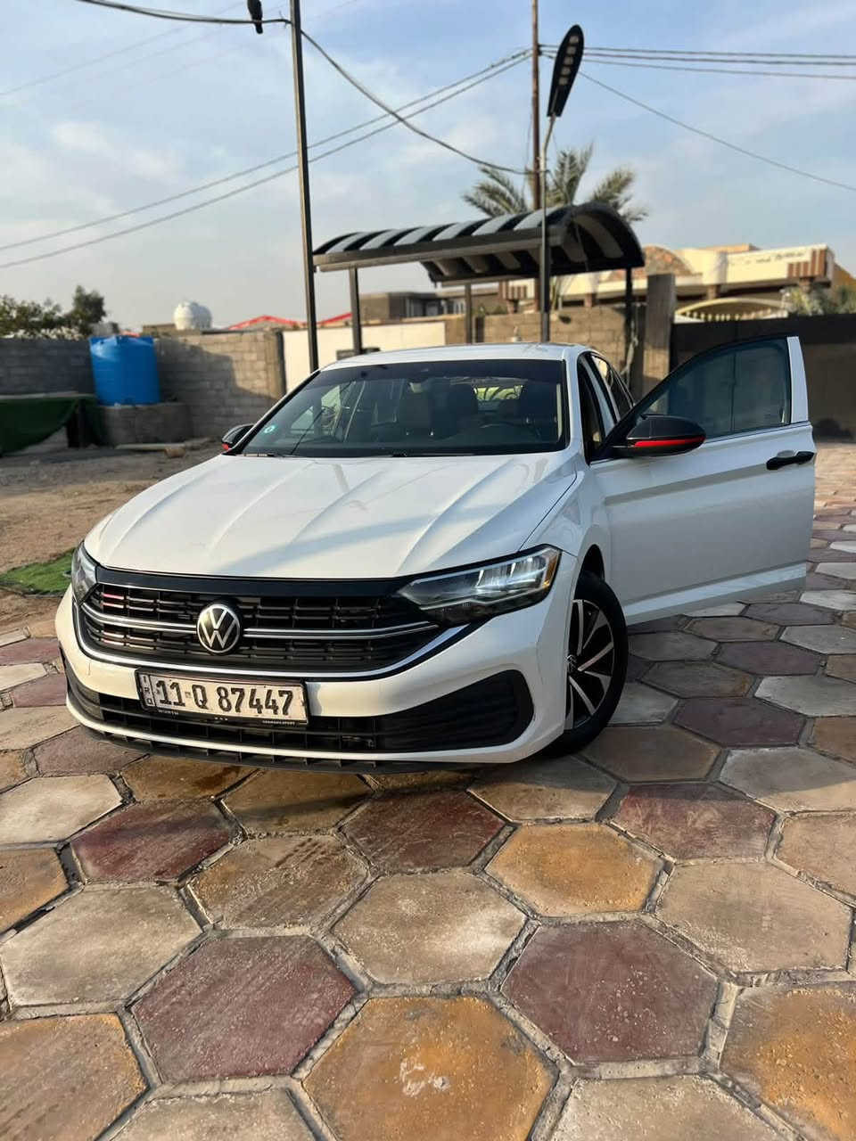 🚘 فولكس فاغن جيتا 2024 S وارد أمريكي 🇺🇸
للبيع Volkswagen Jetta 2024 S
🔹 وارد أمريكي 🇺🇸
🔹 محرك 1.5 TSI تيربو
🔹 158 حصان
🔹 قير عادي 6 سرعات
🔹 دفع أمامي FWD
🔹 الممشى: 70 ألف ميل

🔧 مواصفات السيارة:

✅ شاشة وسطية 6.5 إنج
✅ Apple CarPlay وAndroid Auto
✅ Bluetooth وUSB-C
✅ كاميرا خلفية
✅ مثبت سرعة Adaptive Cruise Control
✅ Lane Assist
✅ Front Assist مع تحذير اصطدام وفرملة طوارئ
✅ Blind Spot Monitor
✅ Rear Traffic Alert
✅ Travel Assist
✅ مكيف يدوي
✅ تشغيل ودخول بالمفتاح الريموت
✅ مقاعد قماش
✅ دركسون جلد
✅ مرايات كهربائية ومدفئة
✅ مساحات حساسة للمطر
✅ مراية وسطية تعتيم أوتوماتيك
✅ إضاءة LED خلفية
✅ جنوط ألمنيوم 16 إنج
✅ ABS + أنظمة ثبات وتحكم
✅ 4 ديسكات فرامل
✅ 5 ركاب

📌 حالة السيارة:
الضرر كان بالباب الخلفي وتم تبديله بباب نفس اللون.اصلي
الإيرباگات طاكّة.
يوجد صبغ بسيط بالهلال الخلفي.
والسيارة متاحة للفحص.

📍 الفحص على المشتري وبأي مكان يختاره.
💰 السعر 135 بيها مجال 
📞 للتواصل: *********** اتصال 

واتساب ***********
