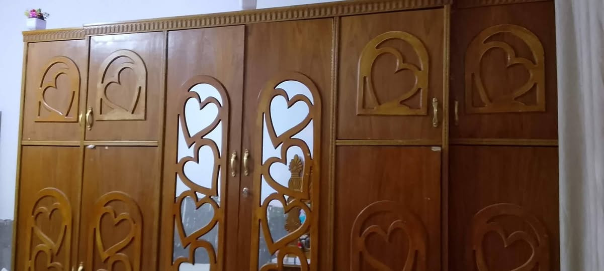 مكلف بل نشر غرفه خشاب حطاطه للبيع  الي يريدها يتوصل وياه اهله  ع واتساب  لو ماسنجر ***********
