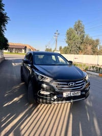 للبيع........ هوندا سانتافي  موديل 2018  ماشي 125 ألف كم  5قطع  سيارة ...