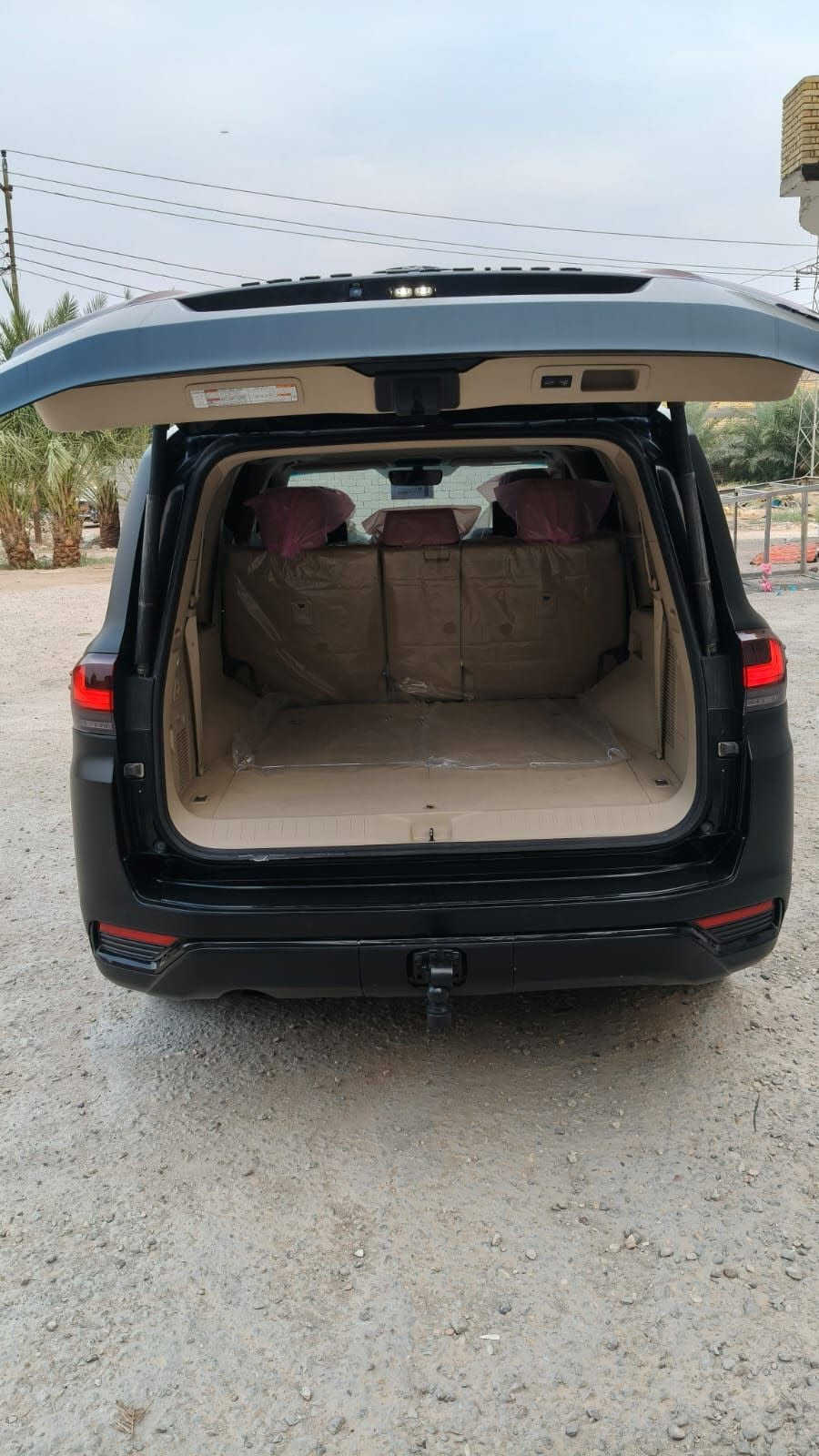 لاندكروز VX • ماشيه ٤٤٠٠٠ • كفاله عامه
