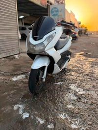 شلام عليكم شباب PCX جيل الاول البيع الدراجه بحاله وكاله حلوه ونضيف :ال...