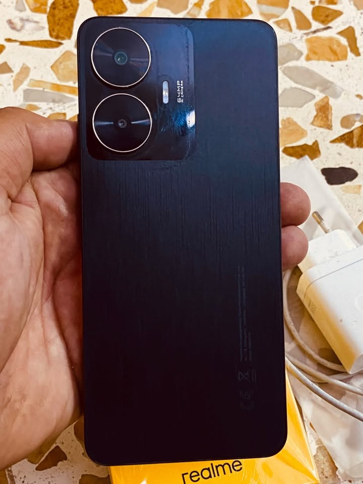 📱 للبيع: Realme C55 بحالة ممتازة
✅ الموديل: Realme C55
✅ الذاكرة: 256GB
✅ الكاميرا: 64MP
✅ المعالج: Helio G88
✅ البطارية: 5000mAh
✅ الشحن السريع: 33W SUPERVOOC
✅ الجهاز نظيف ويشتغل بدون أي مشاكل.
✅ مع الكارتون والشاحن الأصلي.

📩 للتواصل على وتساب ***********

