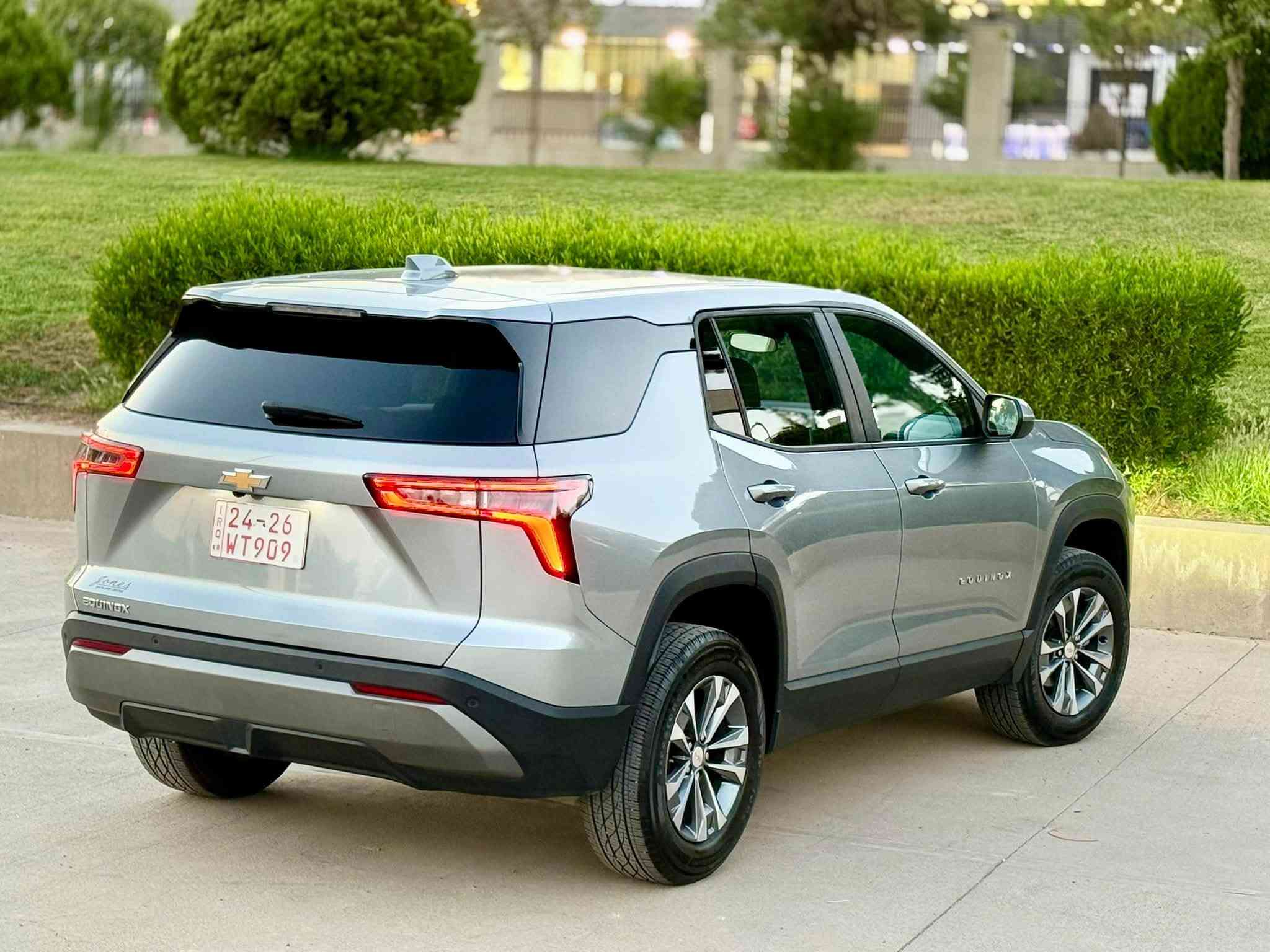 🚘 للبيع | شيفورليه أكوينوكس 2025

Chevrolet equinox LT 2025
🔹 اللون: سلفر
🔹 الممشى: 6000 ميل 
🔹 المحرك: 1.5cc turbo 

⭐ المواصفات:
✔️ أضواء زينون
✔️ بصمة أبواب + تشغيل بصمة
✔️ تشغيل عن بُعد
✔️ شاشة كبيرة مع Apple CarPlay
✔️ كاميرات + حساسات + رادارات
✔️ أوضاع قيادة ECO / NORMAL / SPORT
✔️ والعديد من الإضافات الأخرى

🔧 حالة السيارة:

✅ حادث السياره دعاميه أماميه فقط ( 3 قطع كلير امريكا جاملغين أمامي وباب السايق وتعديل بسيط براس الشاصي اليسار من امريكا)
✅ بدون أيرباك — جميع الأيرباكات أصلية ولم تفتح

🔑 رقم الشاصي:

3GNAXHEG2SL227000

💰 السعر:
18500 $
💬 قابل للتفاوض بعد المعاينة

🔢 الترقيم:
السيارة بدون رقم
يمكن ترقيمها في أربيل / دهوك / السليمانية
💵 كلفة الرقم 1500 $ على المشتري
فحص وهزه جديد وتبديل جام يوفر عليك تعب الهزه جاهزه للترقيم بنفس اليوم
📍 الموقع: أربيل
📞 ***********
واتساب / اتصال / فايبر
