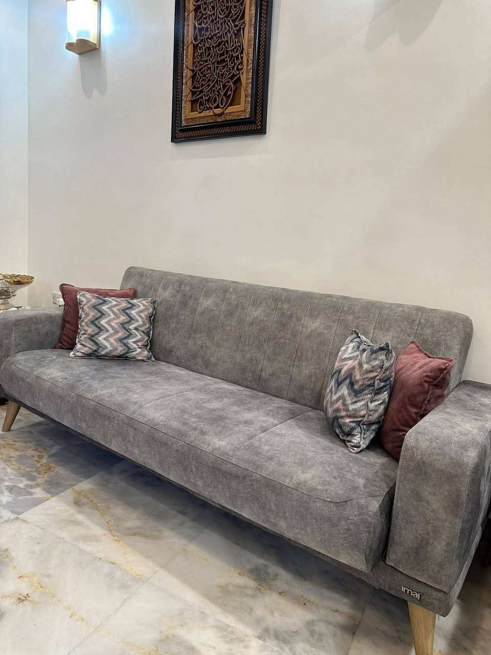 نص تخم للبيع جديد مابيه اي ضرر
من هوم سنتر 
والزاويه هديه وياه 
المكان/بغداد المنصور دور السود مقابل طبق المندي 
الرقم ***********
