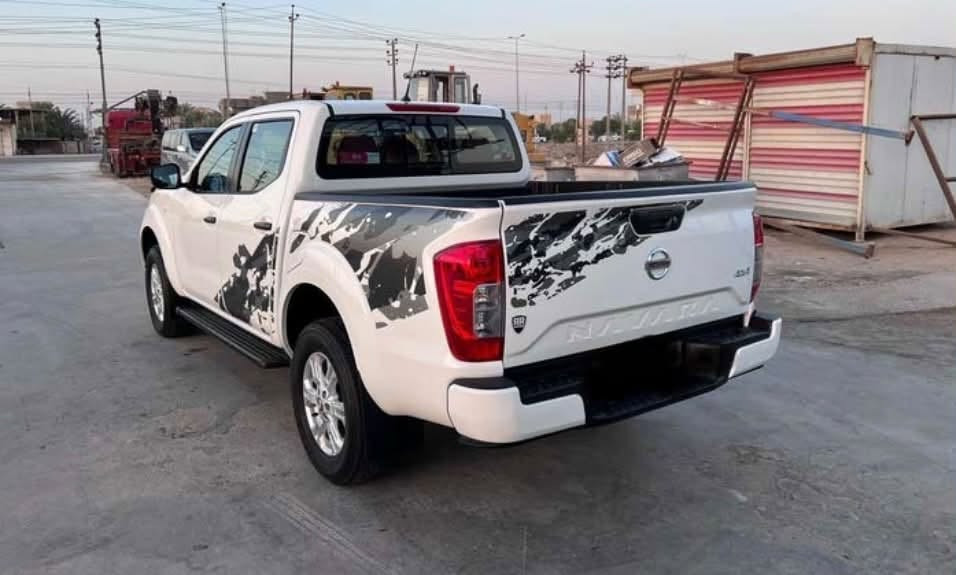 السلام عليكم..بيكب نيسان نافارا موديل 24 رقم اربيل كير عادي سياره اخت الزيرو ماشيه 20 الف فقط مكفوله كفاله عامه ..
السعر 215 وبيهه مجال مكان السياره بصرة ..***********
