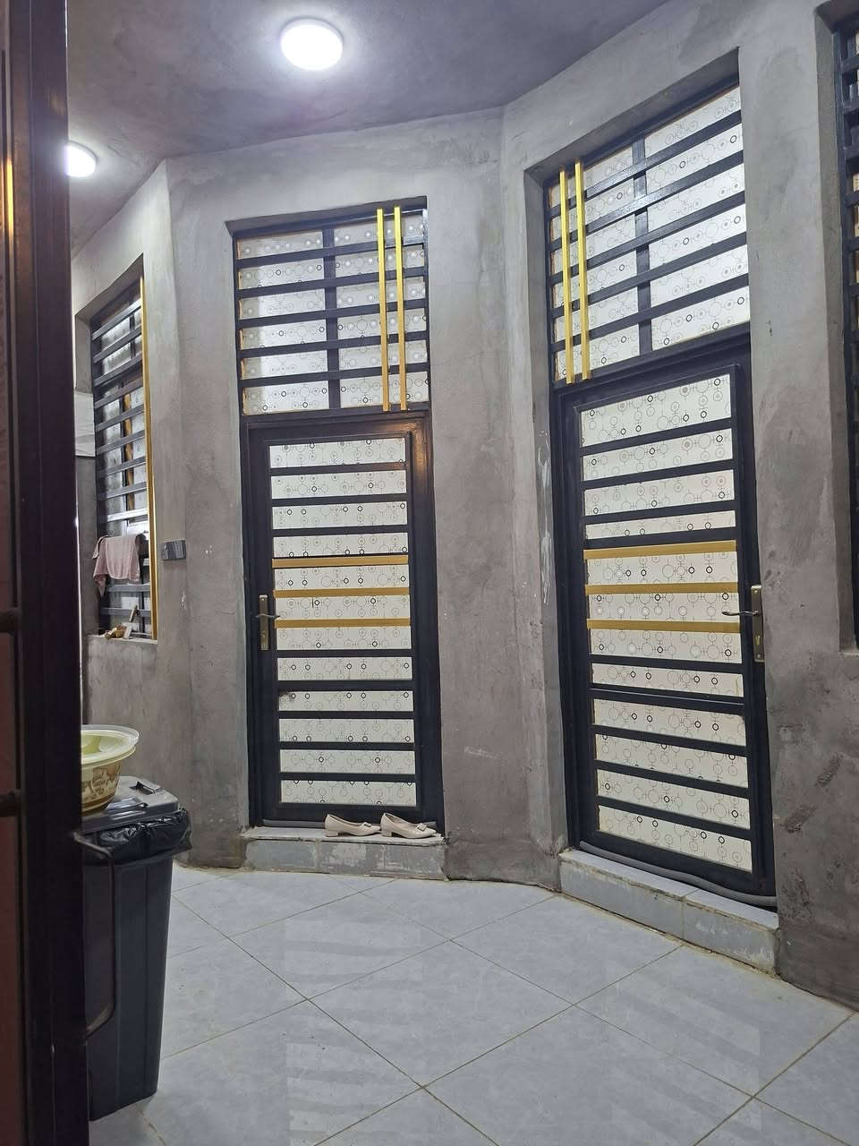 دار للبيع ركن ١٠٠ متر طابق واحد زراعي سند ٢٥ معه السبالت والكاونتر وفراش الارضيه شتوي السعر ٧٠ مليون وبي مجال العنوان نادر الثانيه نهاية كراغول  الاتصال بالرقم ***********
