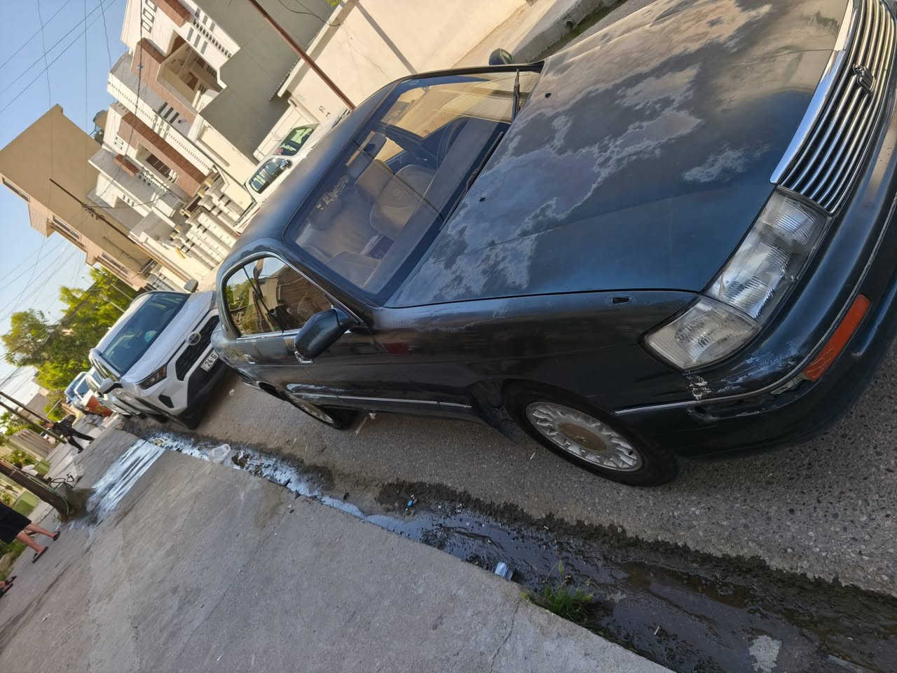 السلام عليكم
كراون بطة موديل 1994
محرك جديد 2500
كير جديد 
الفريز الداخلي جديد +تحوير البوابات جديد
راديتر جديد 
حاضنة راديتر جديد 
دينمو جديد
سلف جديد 
بيها دواير خلفي والباقي كفالة
تايرات جدد
باتري جديد 
السعر 65
تواصل 
***********

