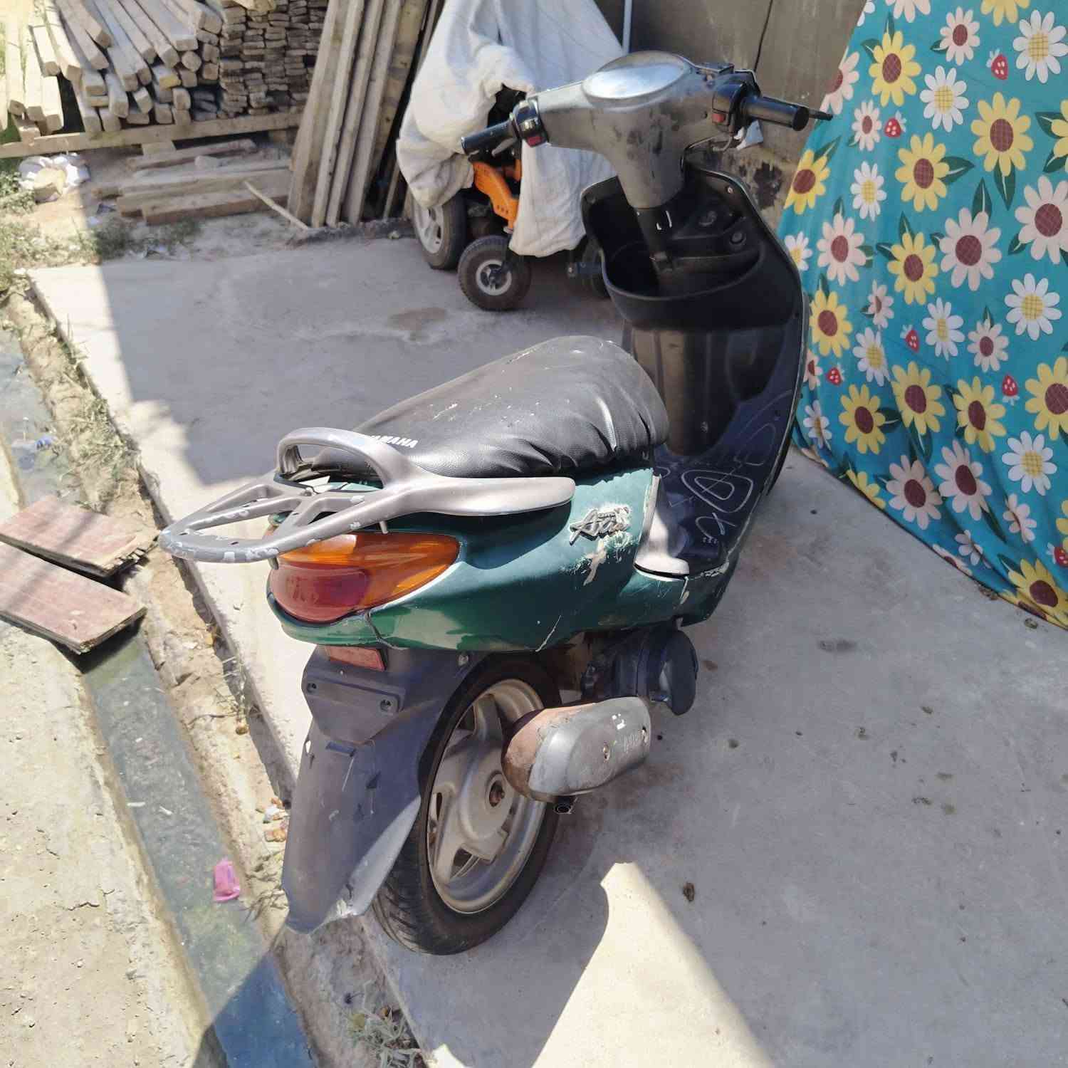 دولفين للبيع دراجه نضيفه نضافه معقوله بلاديه بوش وبستم كص لصلي دراجه نعومه ومشي كهربايات شغاله فقط باتري سعرها 550™¥  ***********

