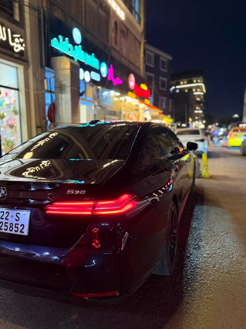 � للبيع BMW 520i G30 موديل 2024🔥
🚘 BMW 520i

📅 موديل 2024

⚙️ محرك 2.0 Turbo – 4 سلندر

🏎️ قير أوتوماتيك 8 سرعات Steptronic

💨 دفع خلفي

💪 قوة تقريباً 184 حصان

🔥 عزم 290 نيوتن متر

🛋️ داخلية جلد فخمة

📺 شاشات ديجتال

💡 إضاءة LED

🎛️ تحكم من الستيرن

📱 Apple CarPlay

✨ إضاءة داخلية Ambient

🛞 جنوط رياضية

📷 كاميرا خلفية

🔑 دخول وتشغيل ذكي

❄️ تكييف أوتوماتيك

🌙 سقف بانوراما — إذا موجود بالسيارة

🖤 لون أسود ملكي – نظافة وفخامة

💰 السعر: 45,000$
ماشيه ٥٠ الف

📍 بغداد المنصور

📞 للجادين والاستفسار: خاص***********

سيارة راقية، مواصفات فخمة، وحضور BMW المعروف
