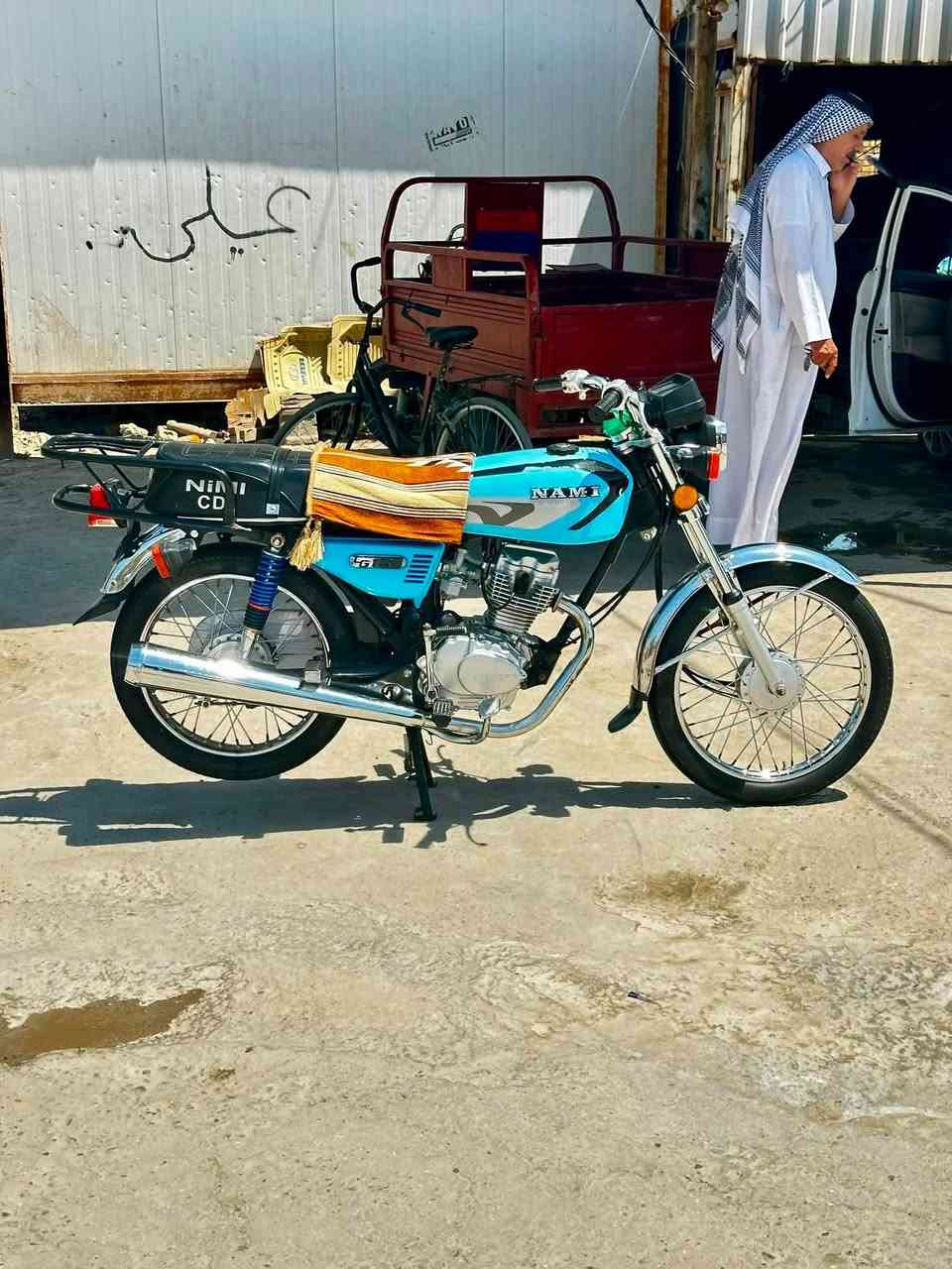 دراجه البيع سعر ٨٠٠ وبيه مجال الشراي او امراوس اوراق سكنر موديل 25 كلش ما بيه مكينه نامه متياز  رقم *********** واتساب موجود
