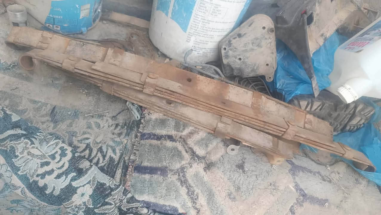 سلام عليك وركات ستوته مكبوس وجاهزات وزوج تايرات جدد للبيع شراي اتصل ***********
مكلف بلنشر
