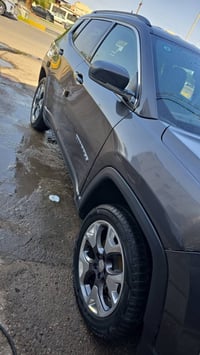 جيب كومبارس  موديل  ٢١ وارد أمريكي فول مواصفات ماعده التنته  تحكم استي...