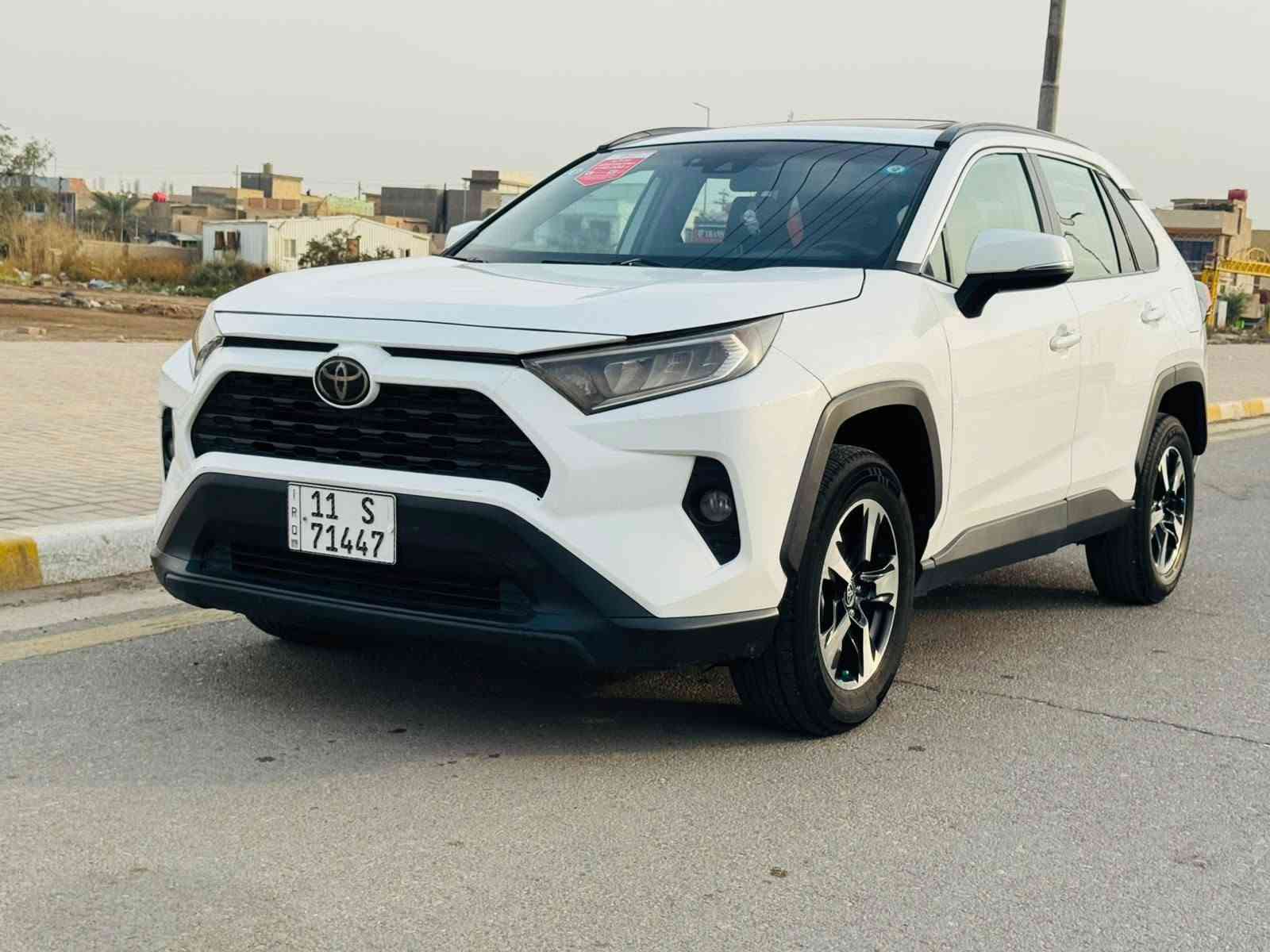 راف فور XLE • ٢٠٢١ • رقم بغداد