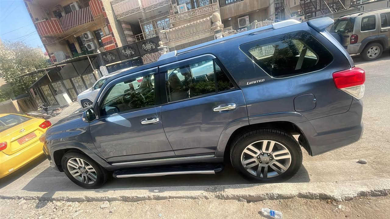 ‏TOYOTA  4RUNNER Limited فوول مواصفات 1/1

موديل2013 رقم بغداد بأسمي شرط التحويل 

ضررها بجم 

ماشية 185إلف 

~ بصمة تشغيل  
 
بصمة بيبان 

إشارة ترحيب بالمرايا وبالباب

~ فتحة سقف 

~ فور ويل 4*4

~ شاشة كبيرة 

~ كشنات أمامية كهربائية
 
تدفئة الكشنات

كشنات جلد 

(  7 ) سبعة  راكب 

السعر 180وبيها مجال او المراوس بسياره بيكب او سياره صغيره 

للاستفسار : ***********
العنوان بغداد
