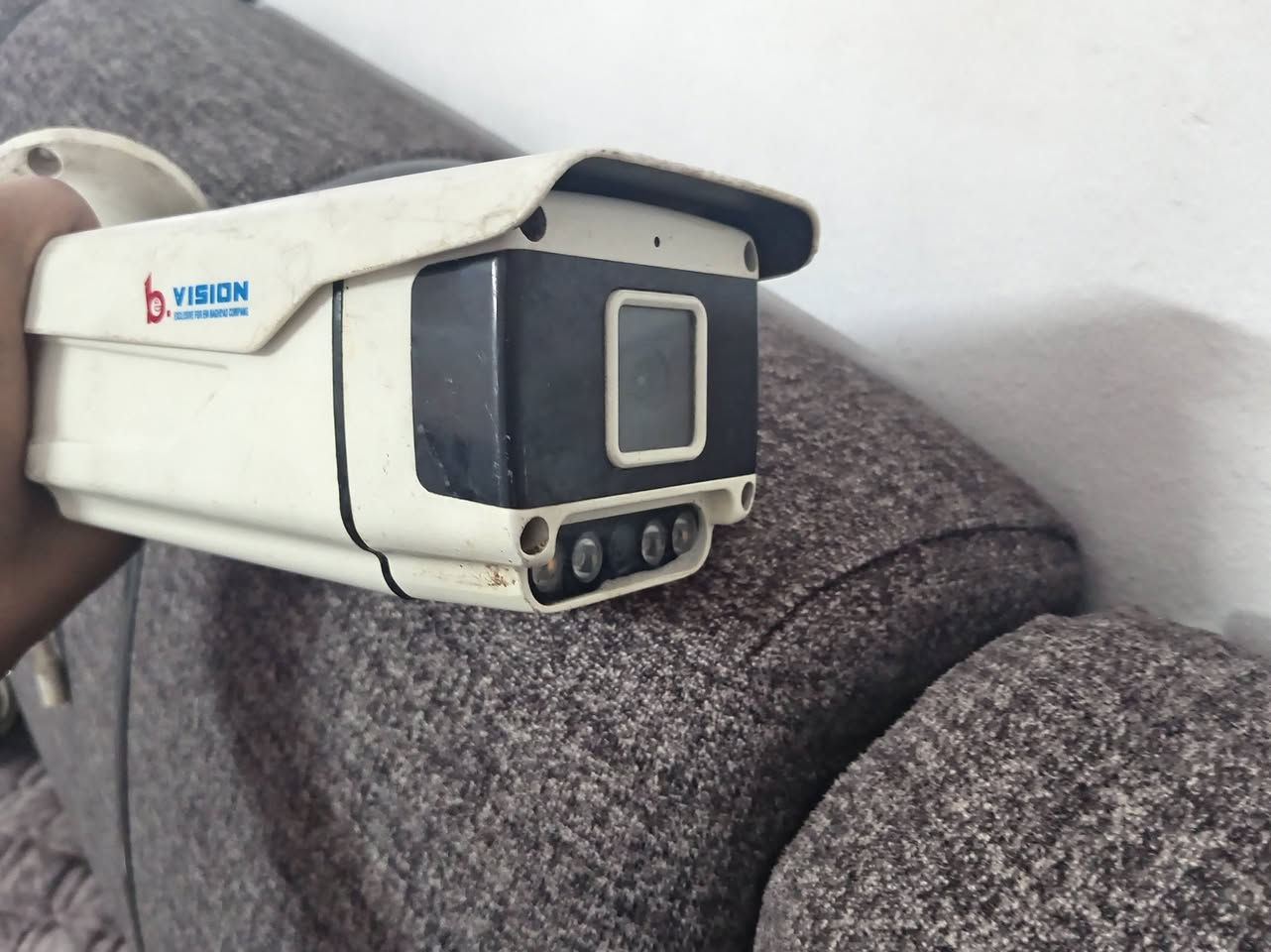السلام عليكم وصلت وجبة جديد من الكامرات و dvr لاستفسار خاص او ***********
