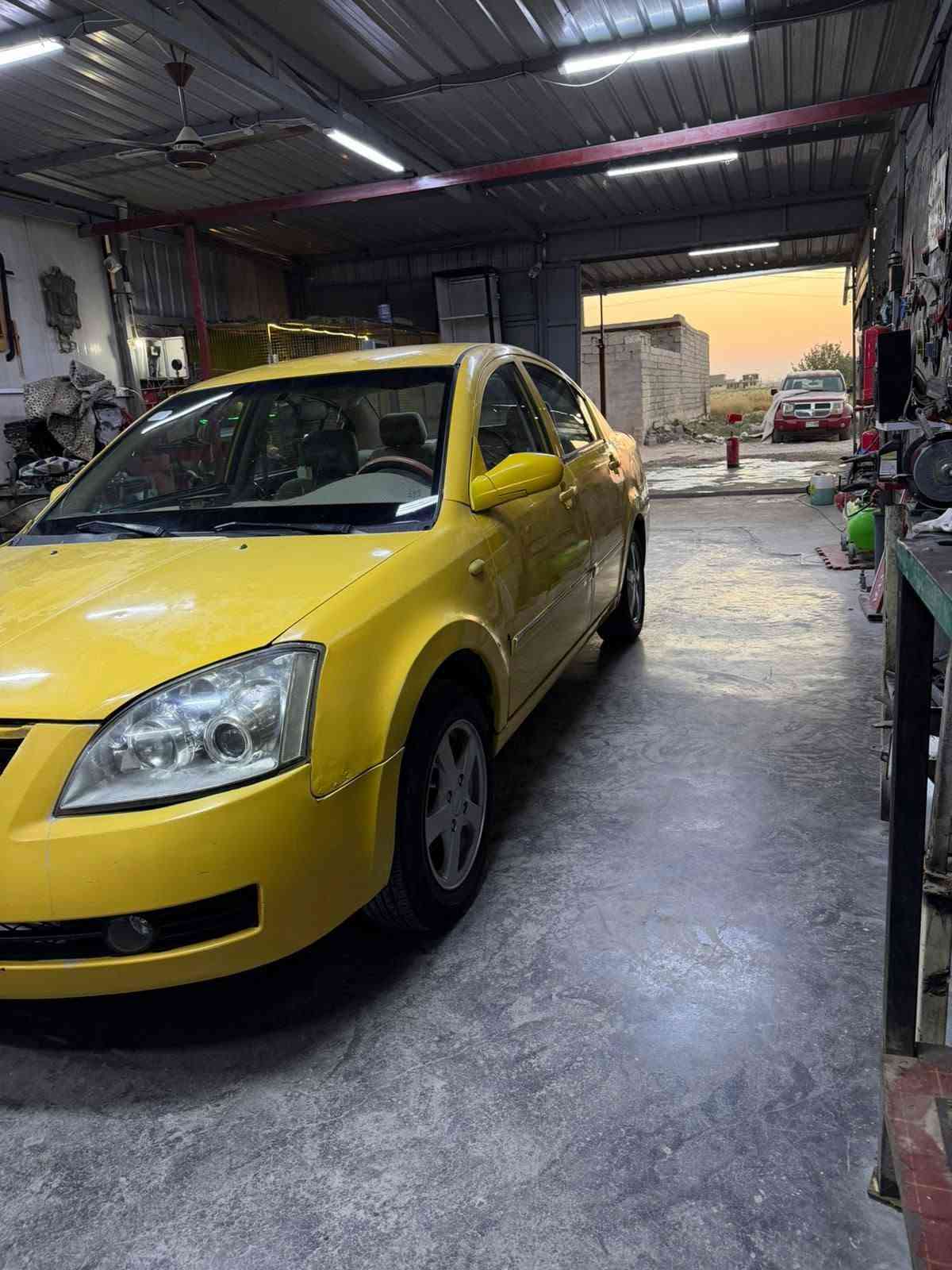 للبيع فقط.. السعر.32🚗     سياره شيري🚕 A5 سياره مكفوله جديده وجاهزه كير اوتوو🔧 محرك مكفولات سياره تبريدها ثلج تخم تاير جديد رقم وسنويه جديد هيئه مصفره الف متصرف عليها مكانها بغداد🥰 المحموديه( ***********)📞 واتساب مفتوح
