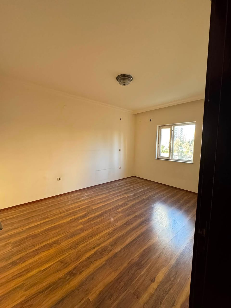 🏡✨ فرصة مميزة للبيع في مجمع أفرو ستي ✨🏡

إذا تبحث عن شقة بسعر مناسب جداً وموقع مميز، هاي فرصتك 👌

🏢 عمارة B16 | الطابق 2
🧭 واجهة شمال شرق
🏠 الشقة فارغة وجاهزة للسكن
💰 السعر: 9 دفاتر ومجال

شقة مناسبة للسكن والاستثمار، لا تفوّت الفرصة 🔥

📞 للاستفسار والتفاصيل:
***********
***********
