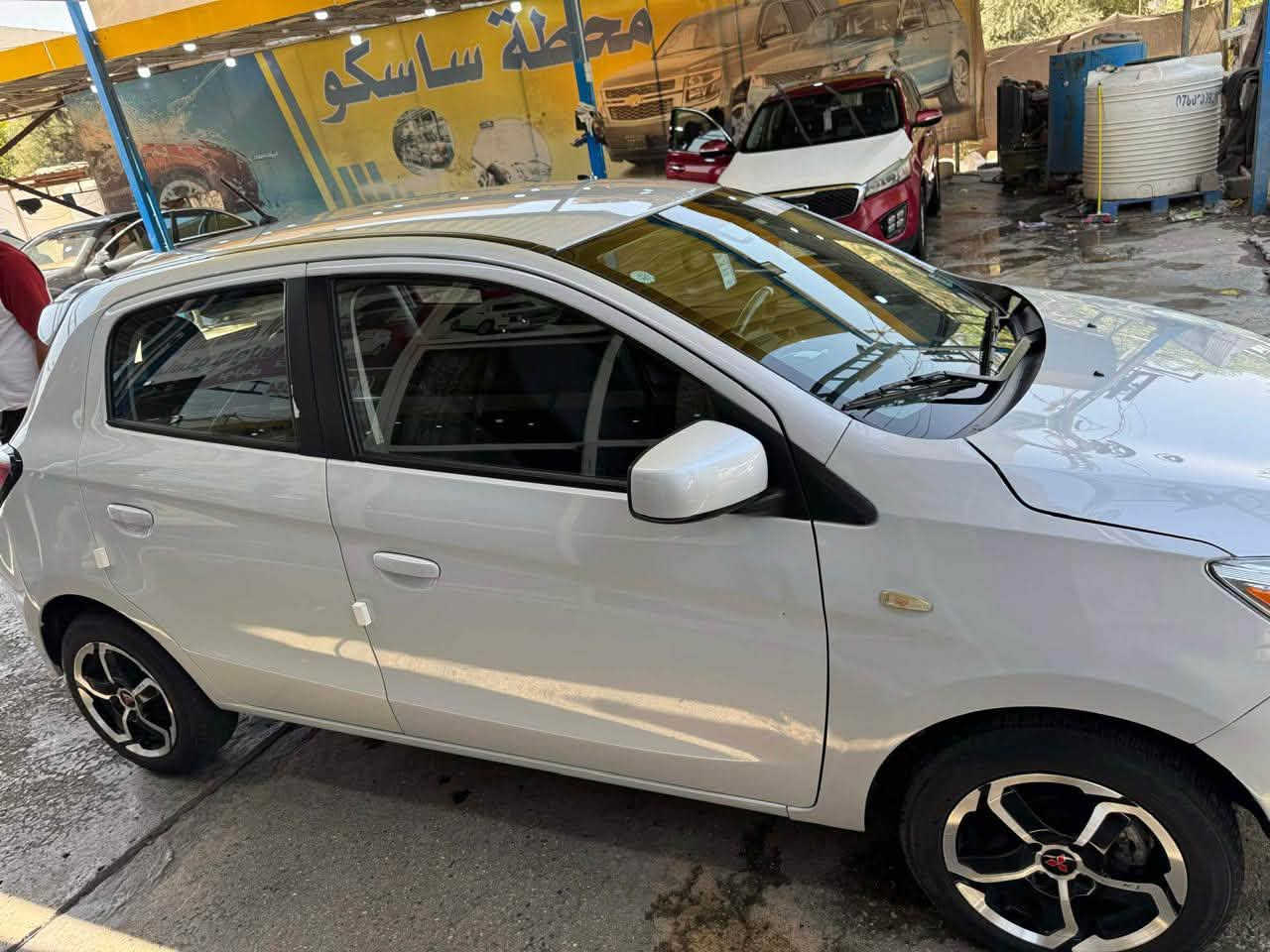 ميراج هاشباك موديل 2024 ماشية 7 الاف رقم بابل حادث موضح بلصورة السعر 94
***********
