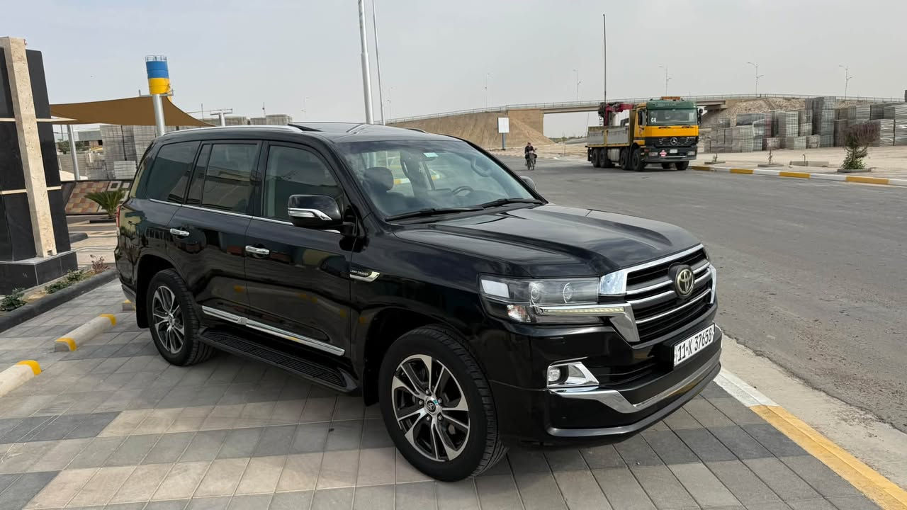 لاندكروز GXR • ٢٠٢٠ • ١٣٤٠٠٠ كم