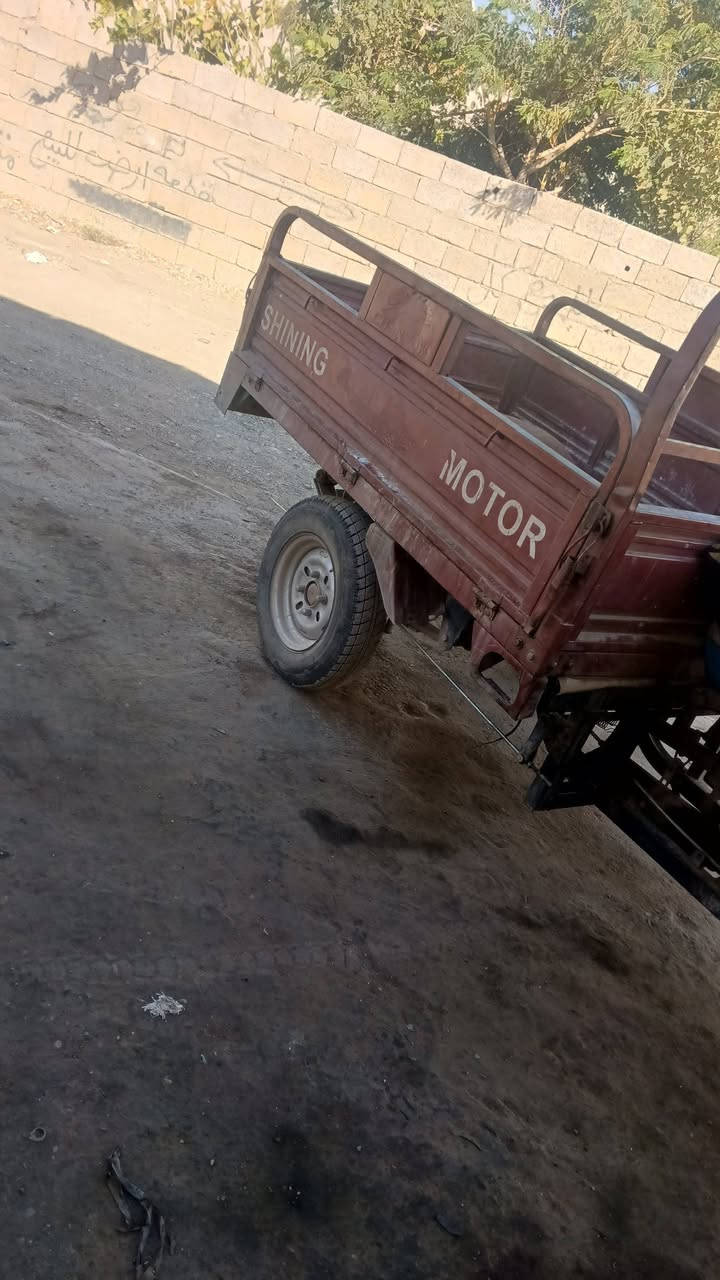 السلام عليكم ستوته للبيع موديل 19 محرك 22 فحل عالي السعر 650 وبيها مجال مكاني كركوك بنج علي شراي يتصل ***********
