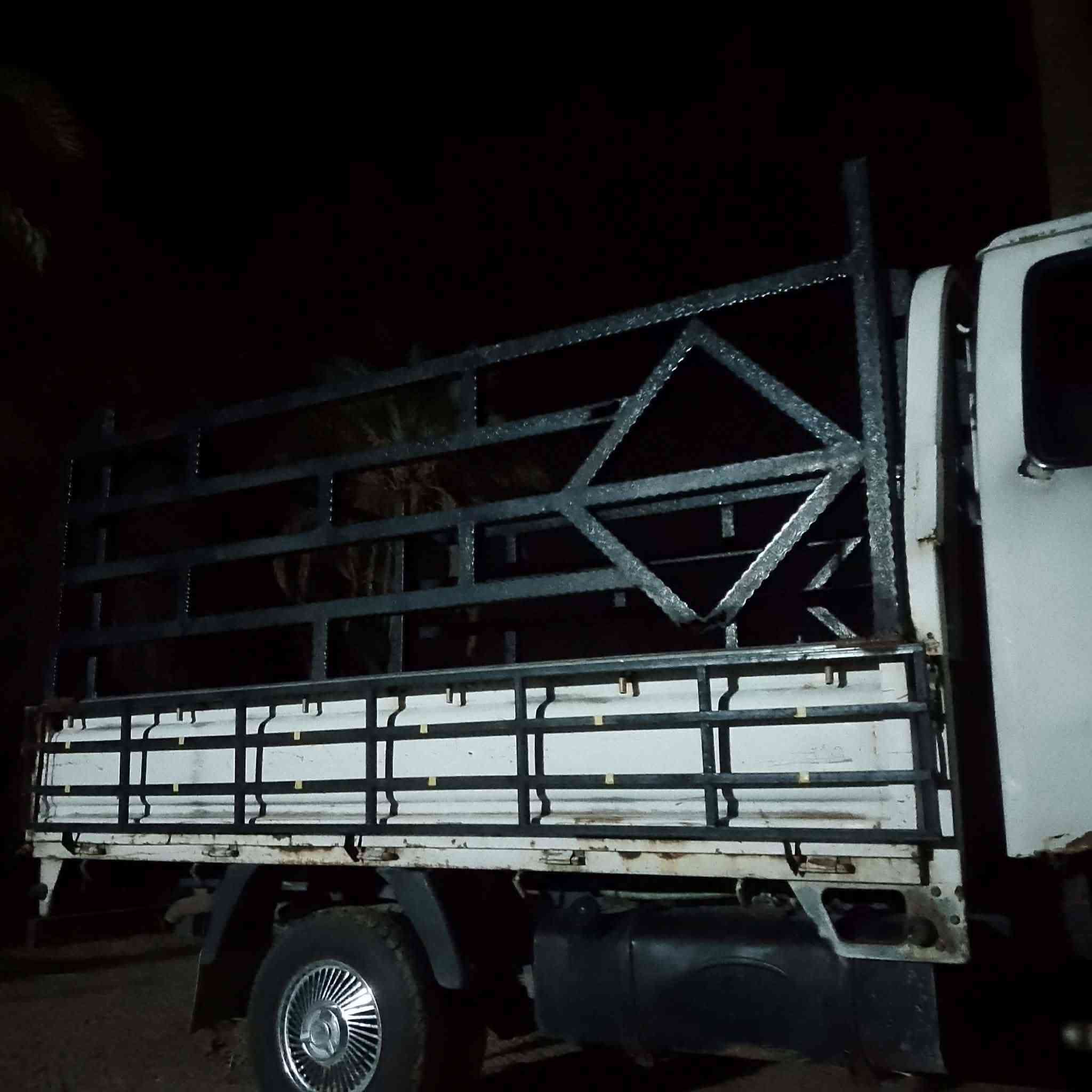 السلام عليكم للبيع فونتيره موديل 99 رقم بغداد مداور ثاني يوم مكاني نجف سعرهه 45 وبيهه مجال ***********
