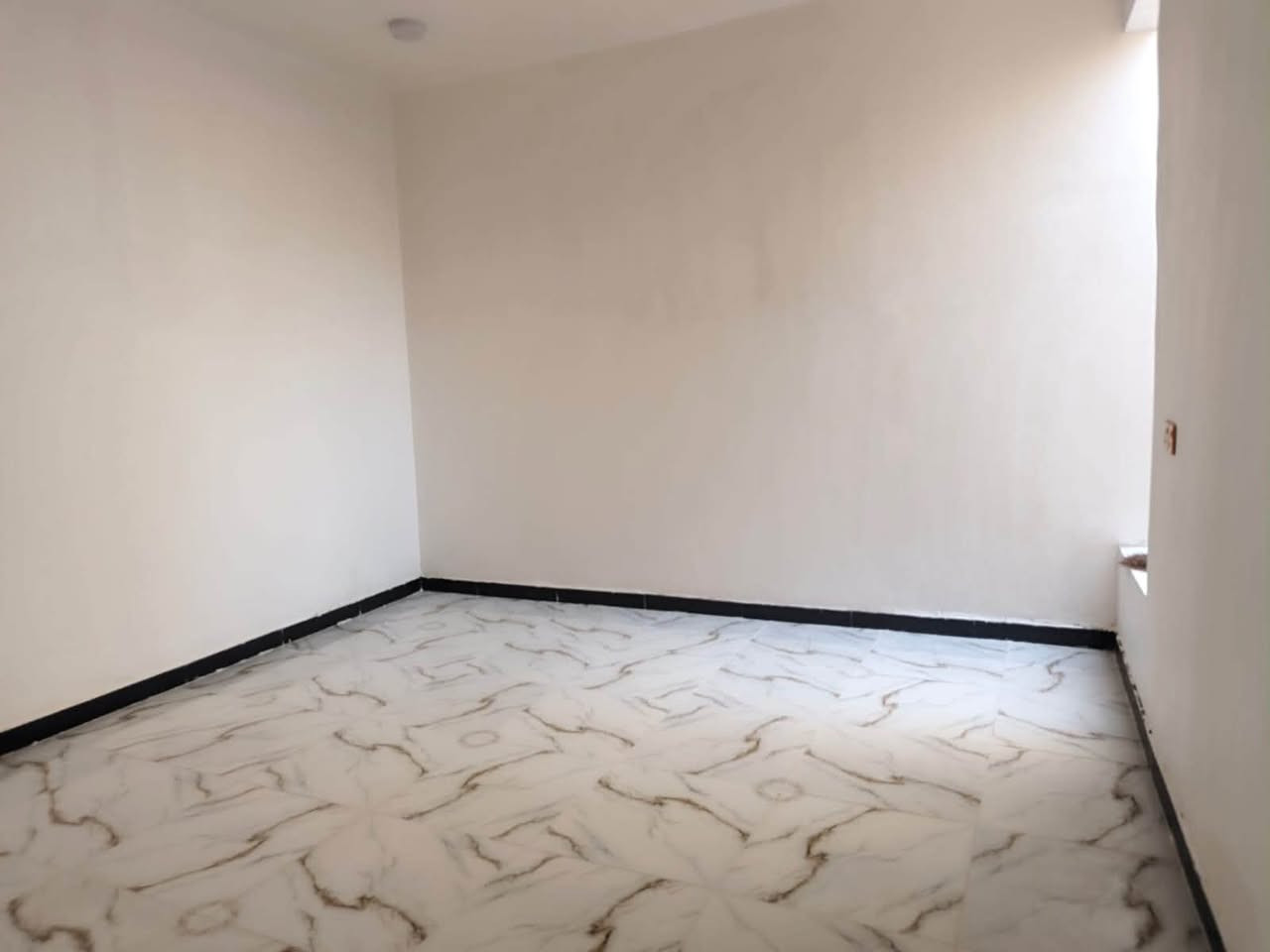 #للبيع #بسعر40مع المجال 

#دارسكني  🏡  

🏡 #الموقع الديوانية  🏡خلف شقق الزيتون 
✅ طابو زراعي سند 25 
✅ استلام جديد وجاهز للسكن
✅ مساحه  135 م 
📍
🏗️ البناء: حديث (  غير مسكون – عگاده )
يتكون من:
غرفتين
صالة
استقبال
مطبخ
صحيات
طارمه 
——————————————-

—————————-
#متابعة_الصفحة
#نستقبل_جميع_عروضكم
———————————————————
🔺#للاستفسار الاتصال على ***********
او زيارة مكتبنا الكائن في حي المعلمين 
نزلة فلافل تشرين مكتب الماس للعقار

