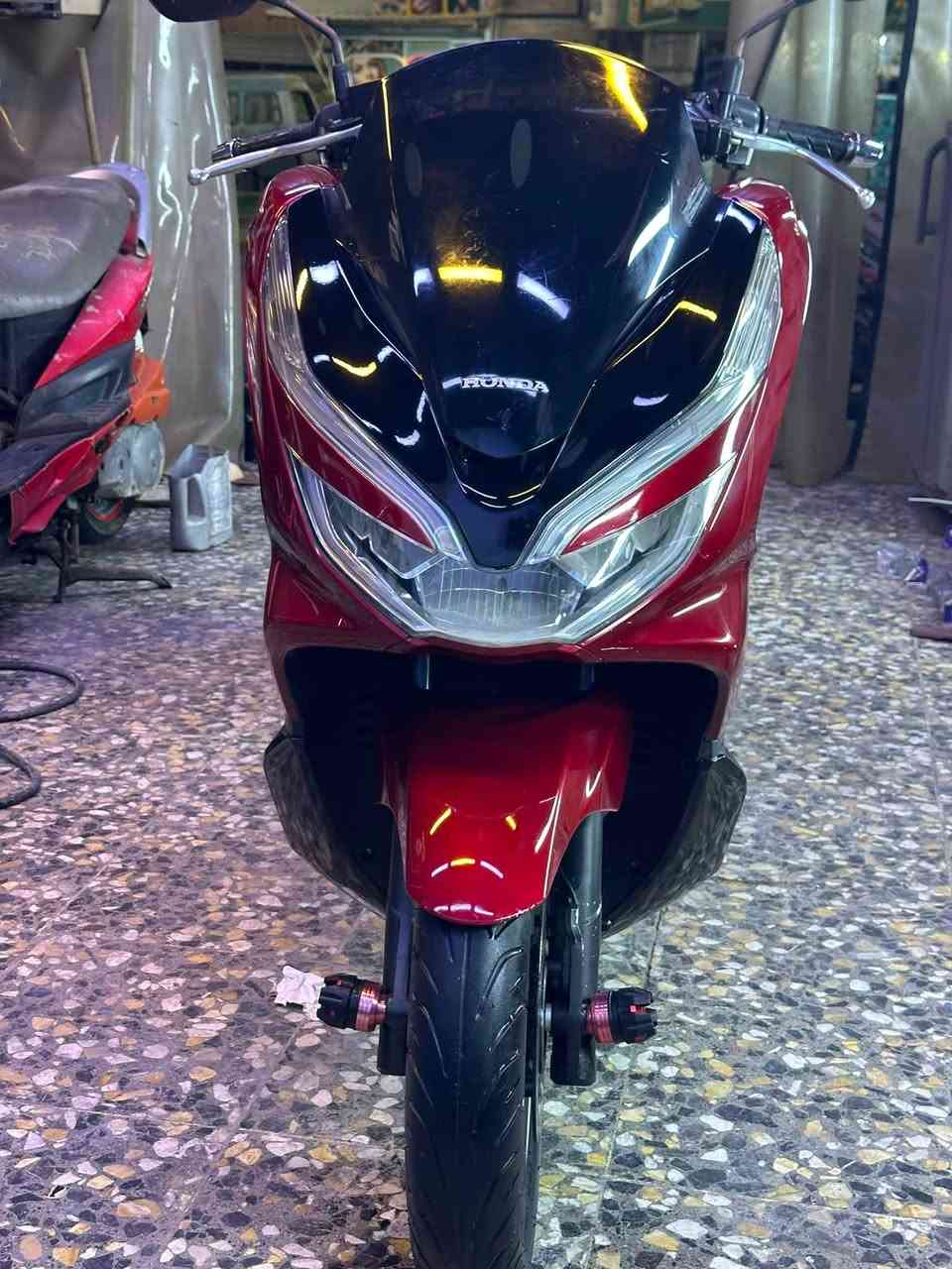 ‏السلام عليكم PCX
جيل ثالث ياباني ياباني

مكينه 150

‏ماشيه 39  

‏مواصفات

‏ABS مانع انزلاق ✅

‏حساس ازدحام ✅

‏حساس استان ✅

‏🛠️ الدراجة: مكفولة  كفاله عامه

‏​​📍 الـمـكـان: بـغـداد

حي اور

السعر17ونص مجال 

***********
