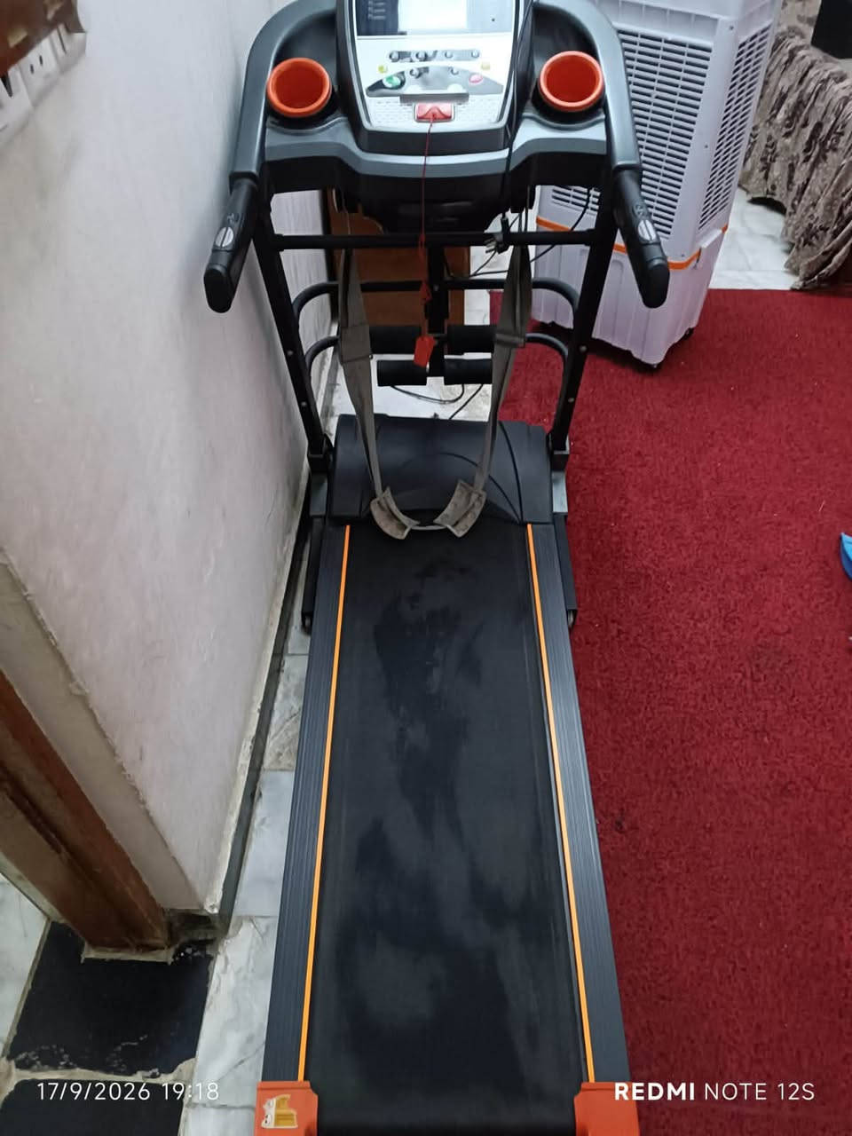 جري البيع ماعرف شنو عطله فجه طفه سعر 70 بغداد ***********

نص مكتوب في الصور:
- 17/9/2026 19:18 REDMI NOTE 12S
- 17/9/2026 19:19 REDMI NOTE 12S